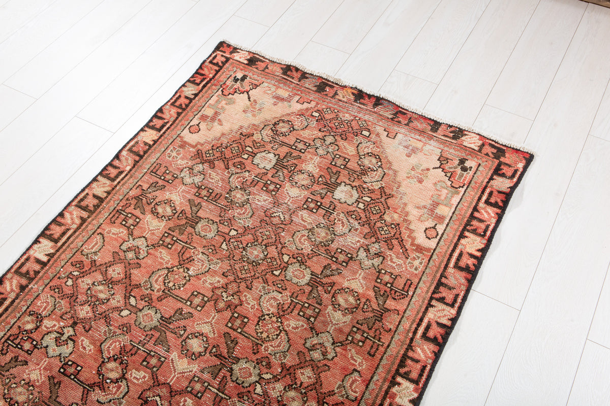 Antique Faded Rust Red Geometric Runner Rug – 9' 6" x 3' 3" (289 x 98 cm)