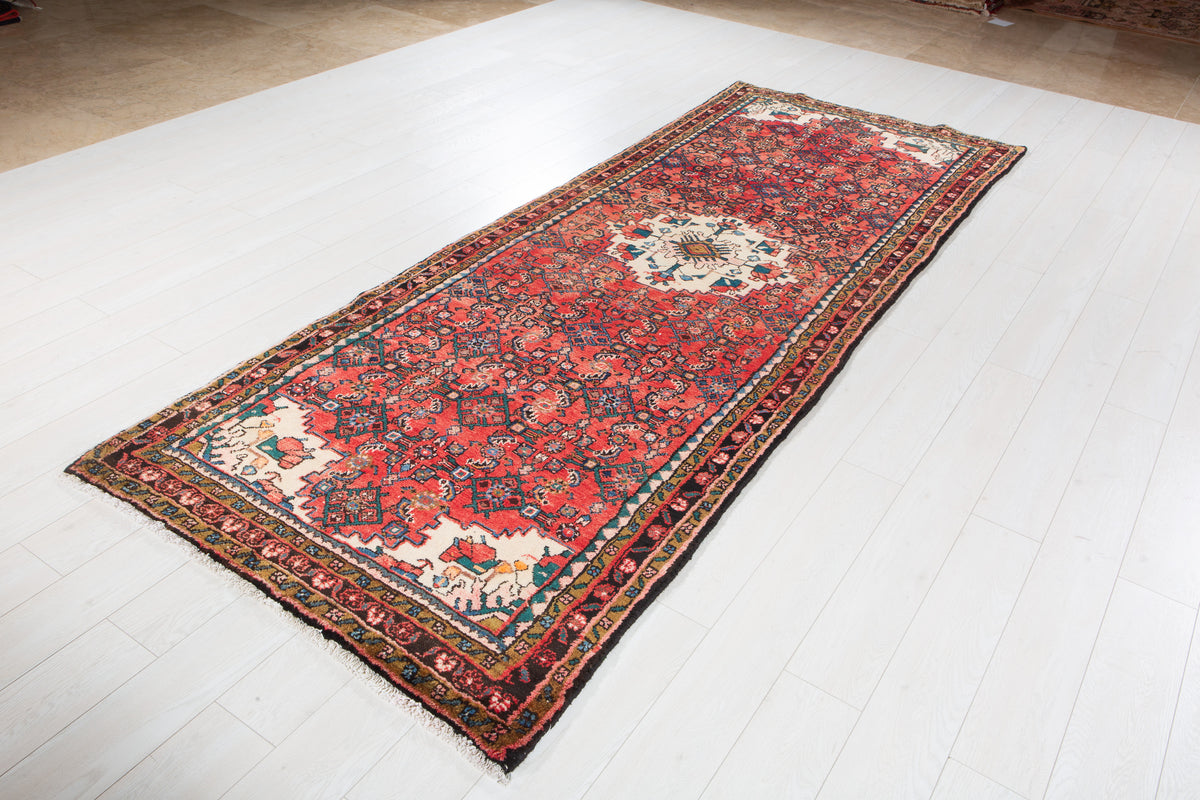 Vintage Red Geometric Area Rug – 10' 6" x 3' 10" (319 x 118 cm)