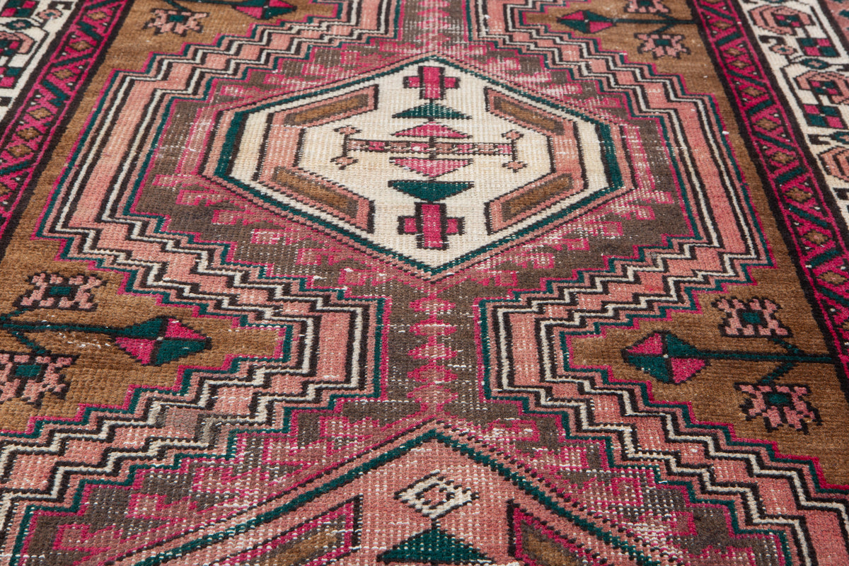 Antique Brown & Pink Geometric Runner Rug – 7' 9" x 3' 3" (237 x 98 cm)