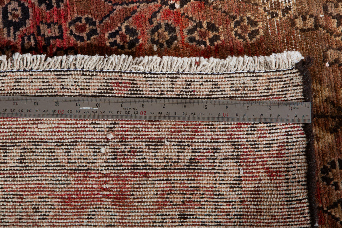 Antique Faded Peach Geometric Runner Rug – 9' 3" x 3' 3" (282 x 100 cm)