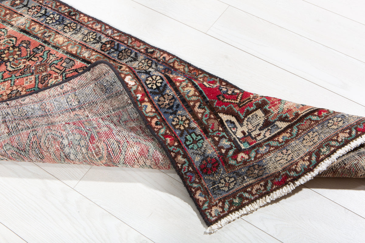 Antique Red Geometric Runner Rug – 8' 1" x 2' 4" (247 x 70 cm)
