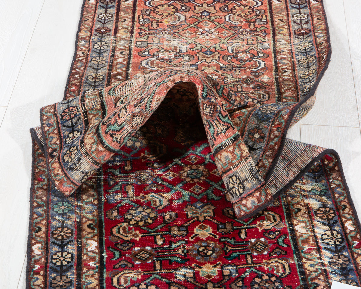 Antique Red Geometric Runner Rug – 8' 1" x 2' 4" (247 x 70 cm)