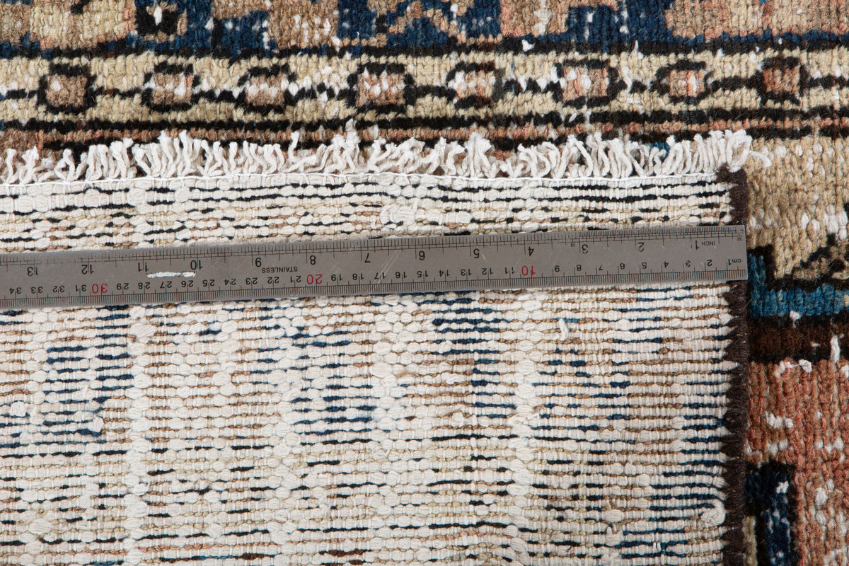 Antique Faded Peach Geometric Runner Rug – 9' 1" x 3' 1" (278 x 93 cm)