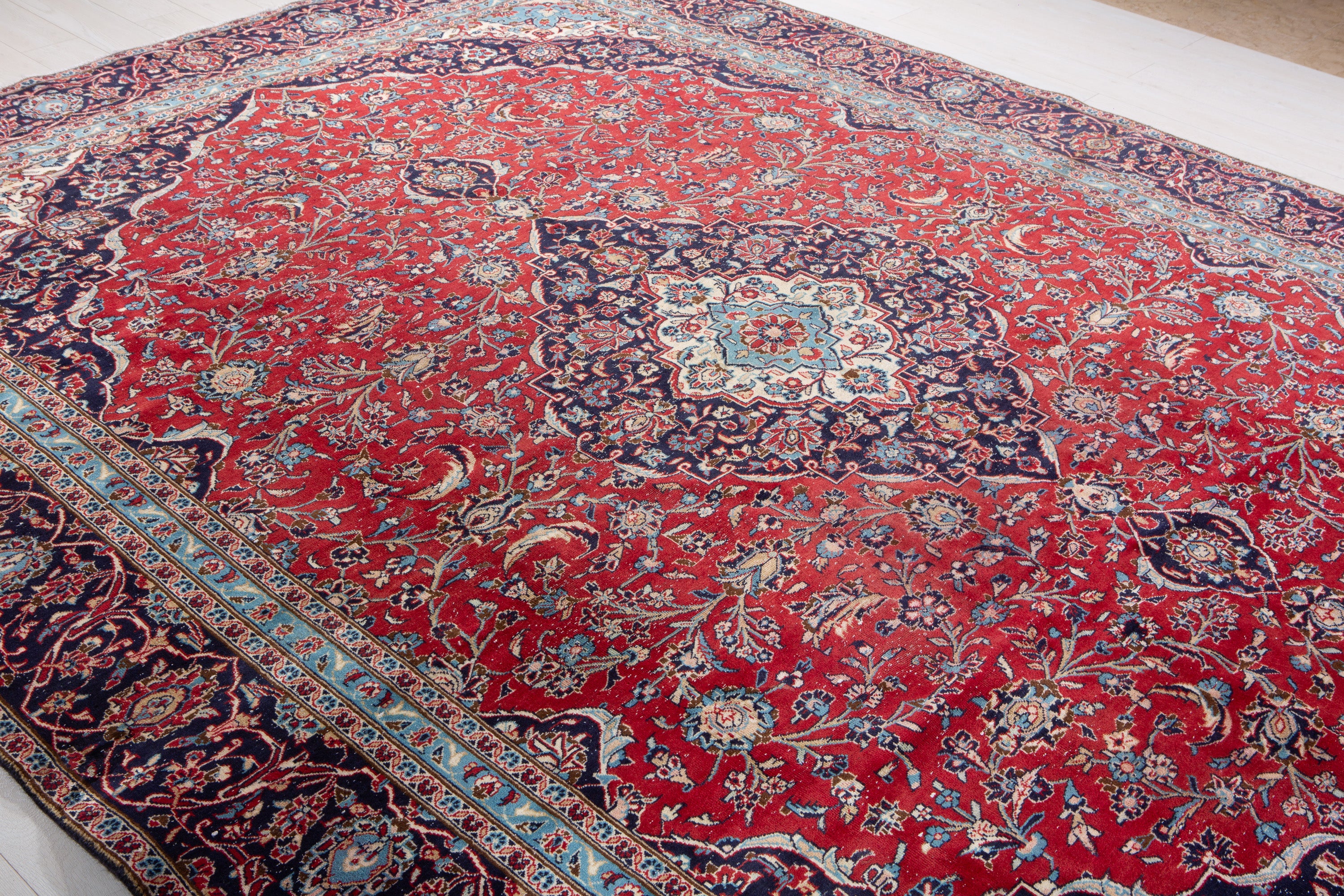 Vintage Red Floral Rug – 11' 10" x 9' 0" (360 x 274 cm)