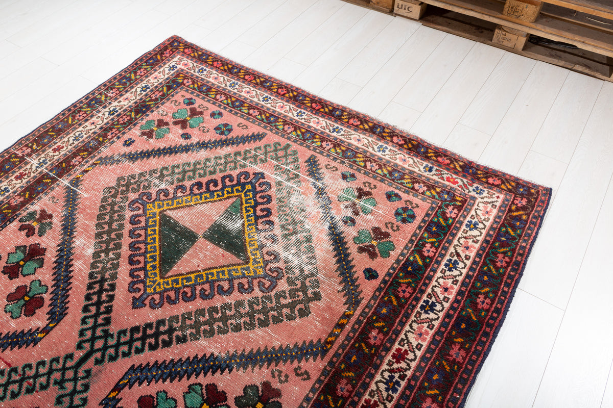 Vintage Pink Geometric Rug – 10' 11" x 6' 1" (334 x 185 cm)