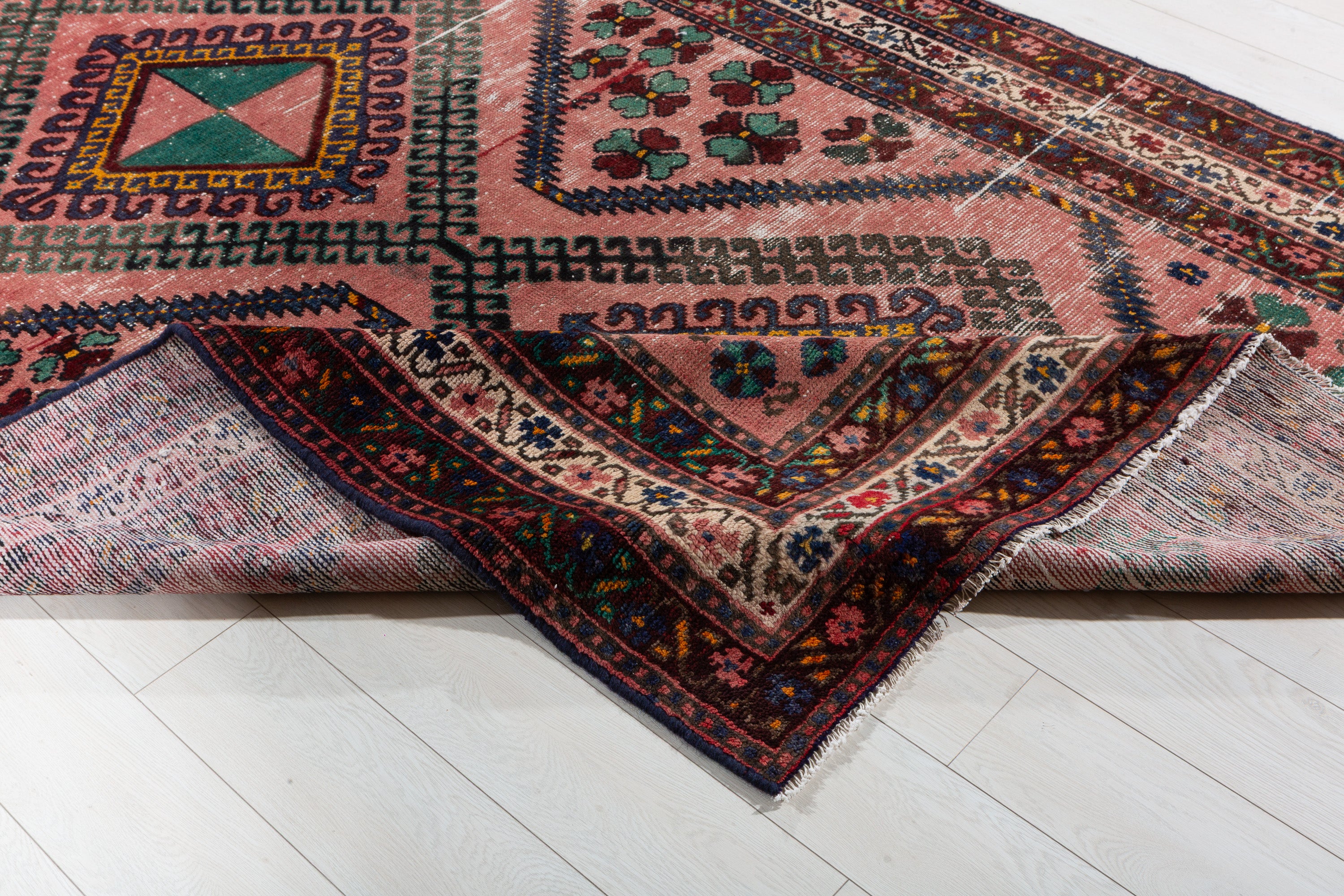 Vintage Pink Geometric Rug – 10' 11" x 6' 1" (334 x 185 cm)
