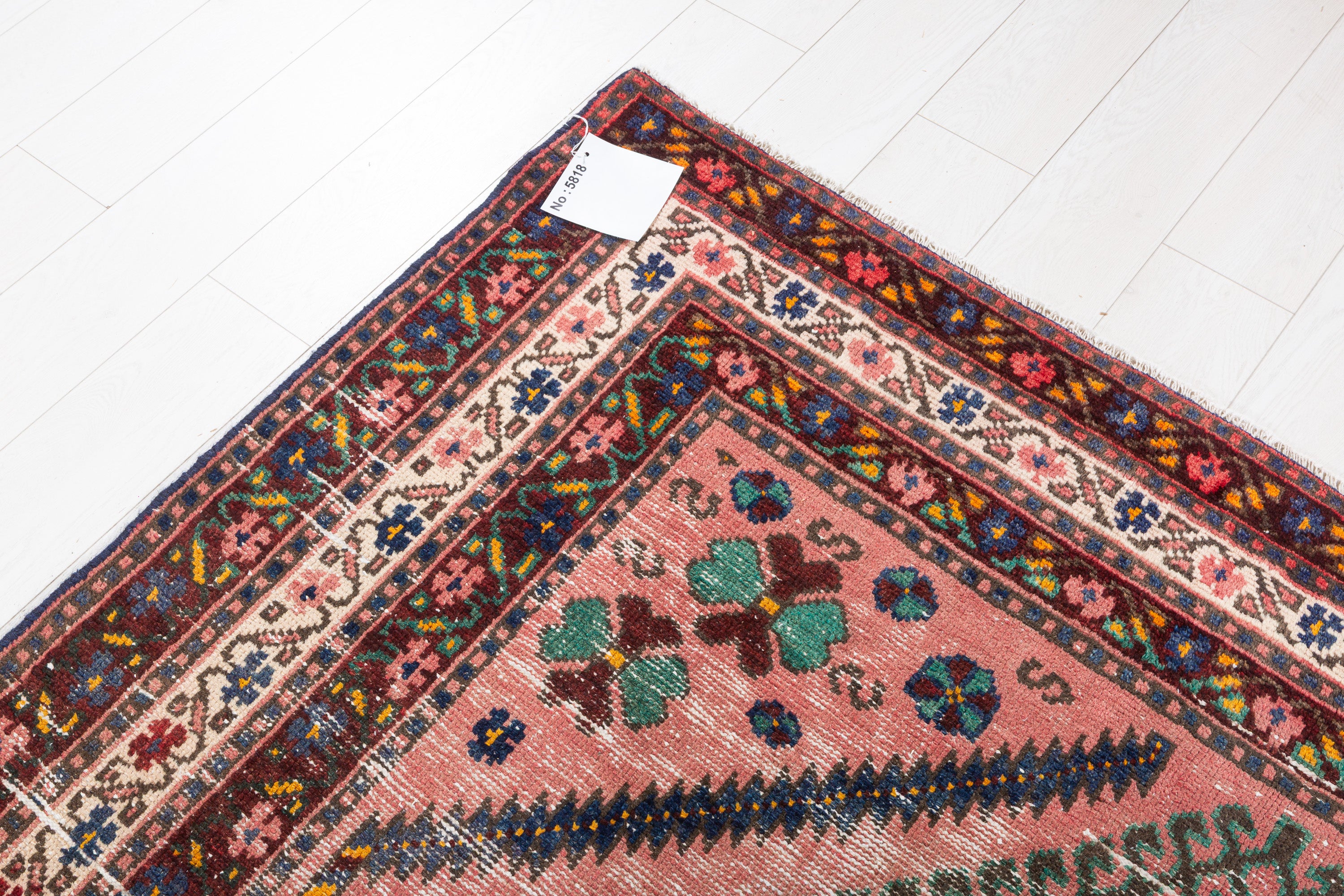 Vintage Pink Geometric Rug – 10' 11" x 6' 1" (334 x 185 cm)