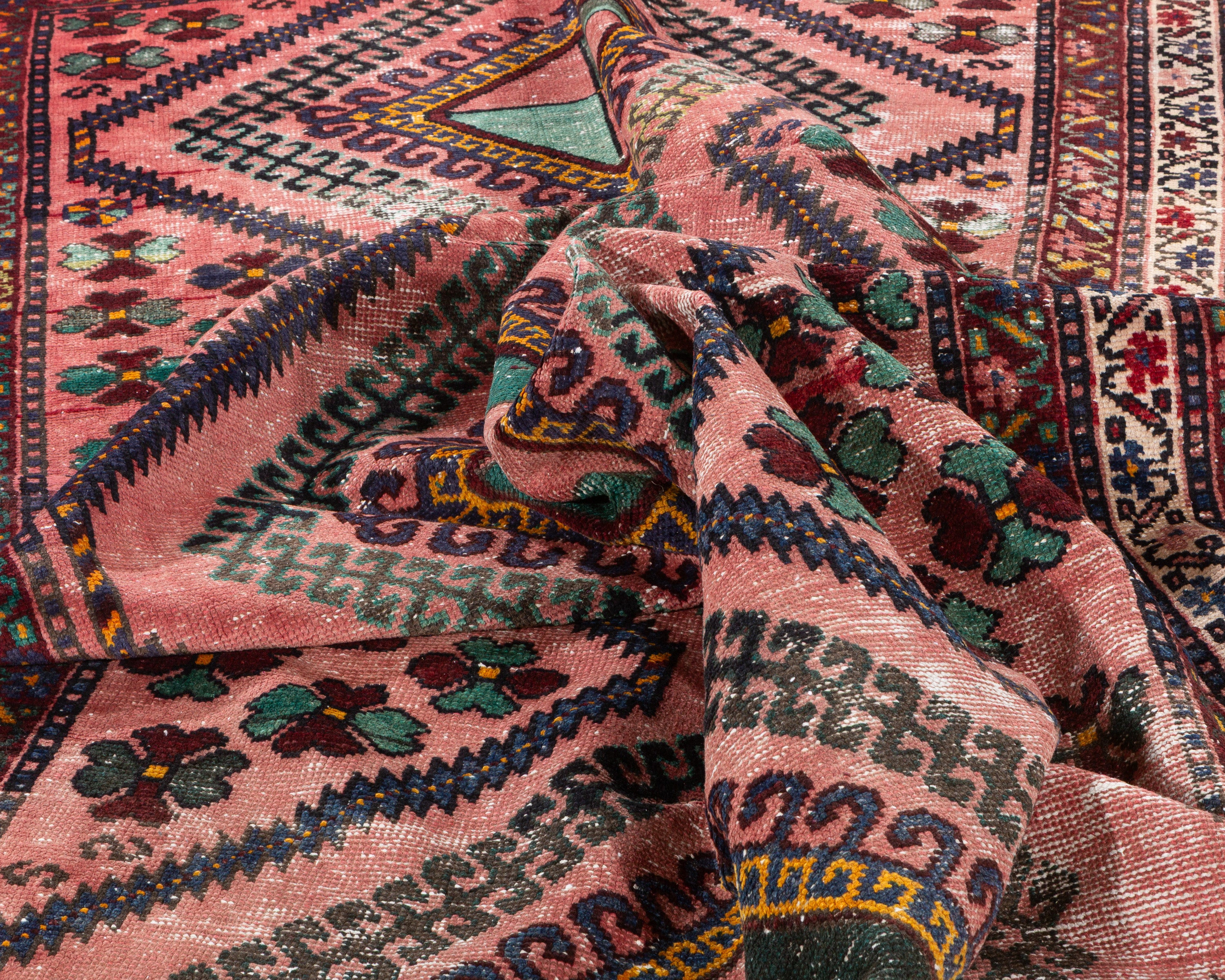Vintage Pink Geometric Rug – 10' 11" x 6' 1" (334 x 185 cm)