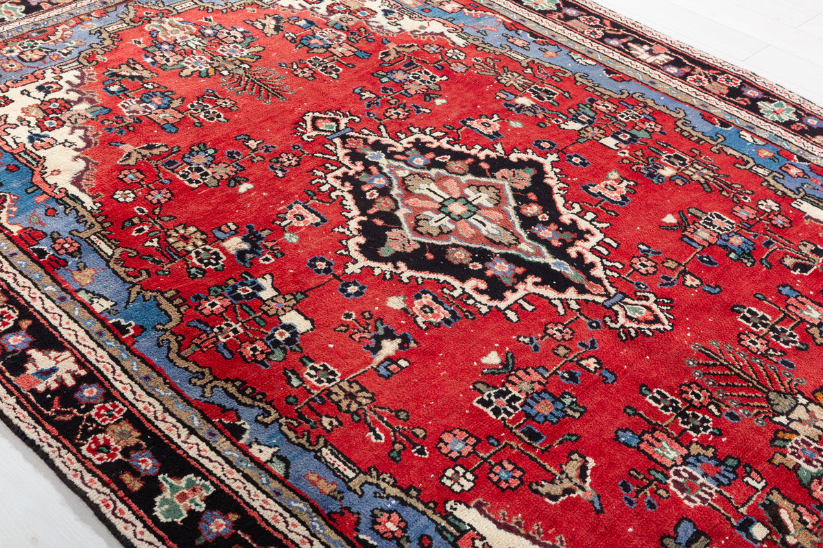 Vintage Red and Light Blue Floral Rug – 9' 7" x 6' 7" (291 x 200 cm)