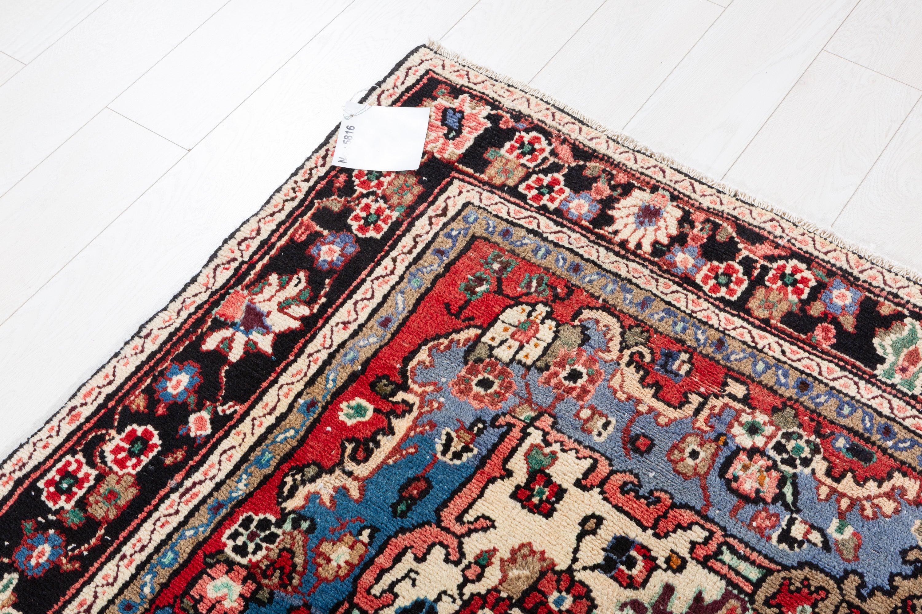 Vintage Red and Light Blue Floral Rug – 9' 7" x 6' 7" (291 x 200 cm)