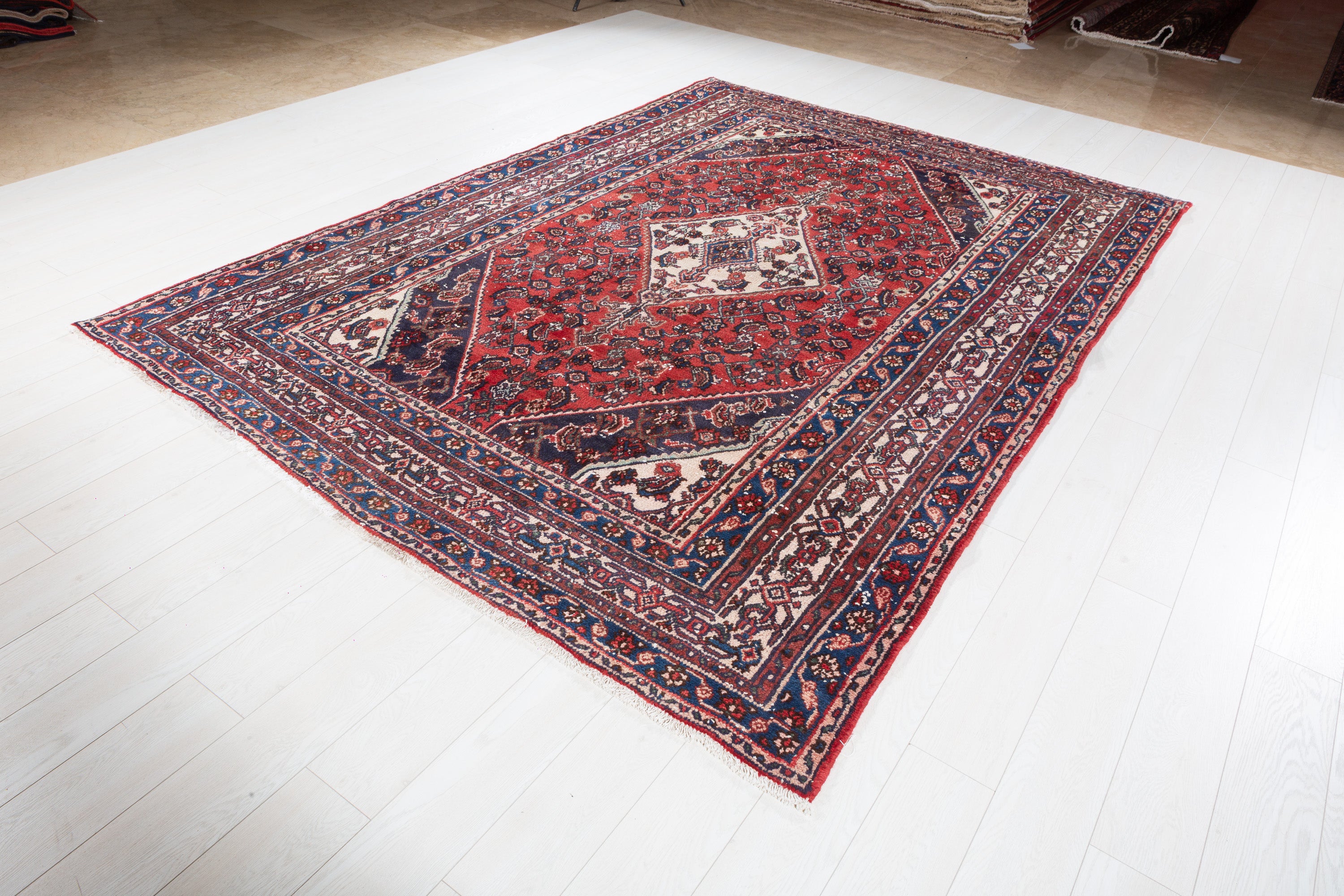 Vintage Red Geometric Rug – 9' 11" x 6' 10" (303 x 208 cm)
