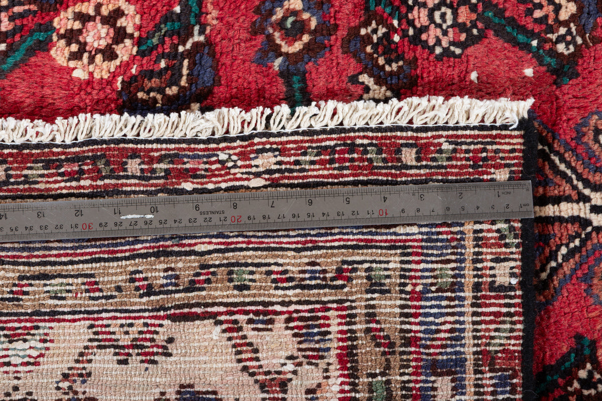 Vintage Red Geometric Rug – 8' 2" x 5' 3" (250 x 159 cm)