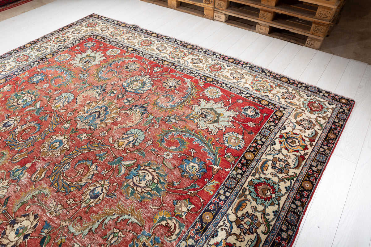 Collectible Vintage Red and Beige Allover Rug – 13' 2" x 9' 7" (401 x 291 cm)