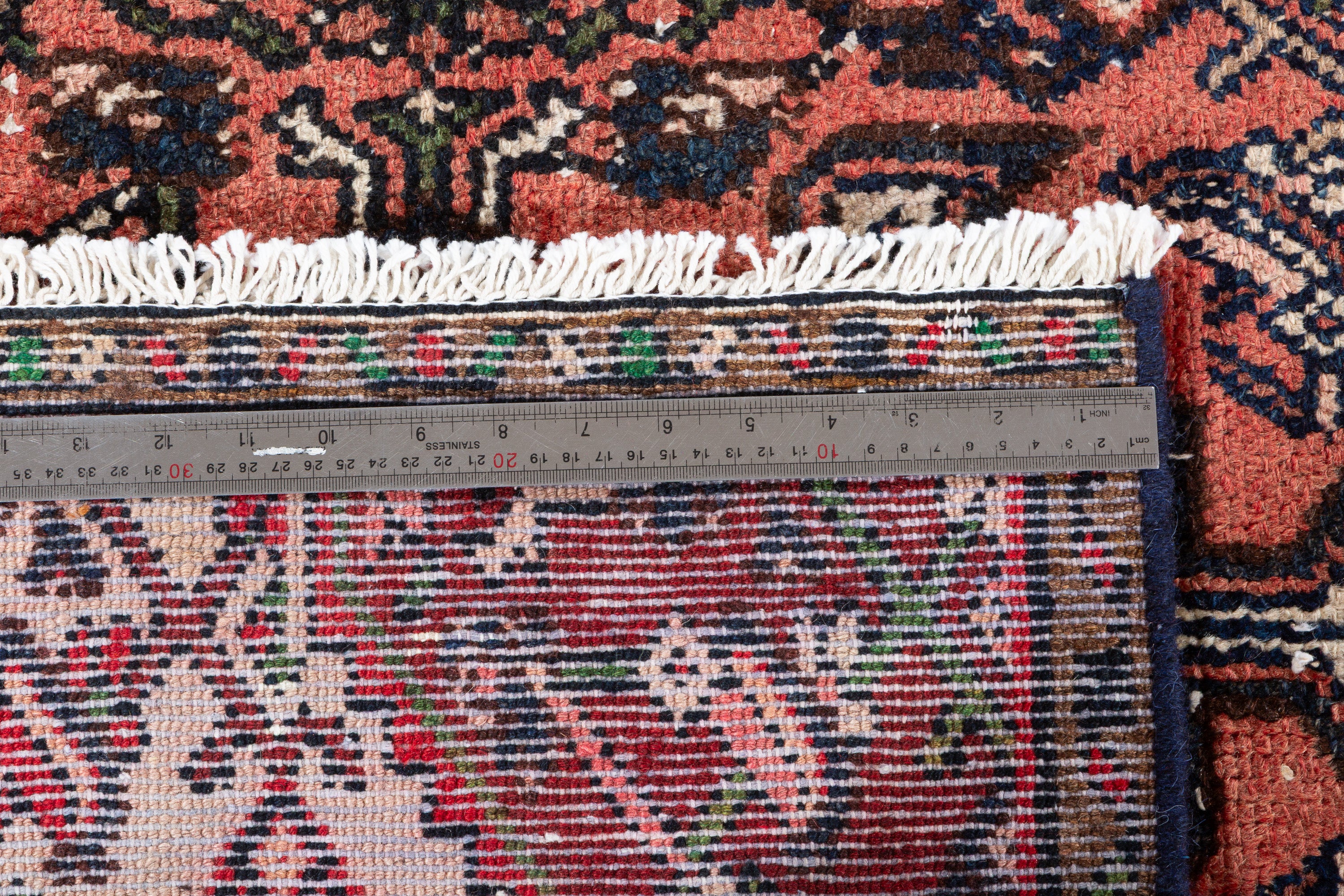 Vintage Red and Beige Geometric Rug – 9' 9" x 5' 8" (297 x 172 cm)