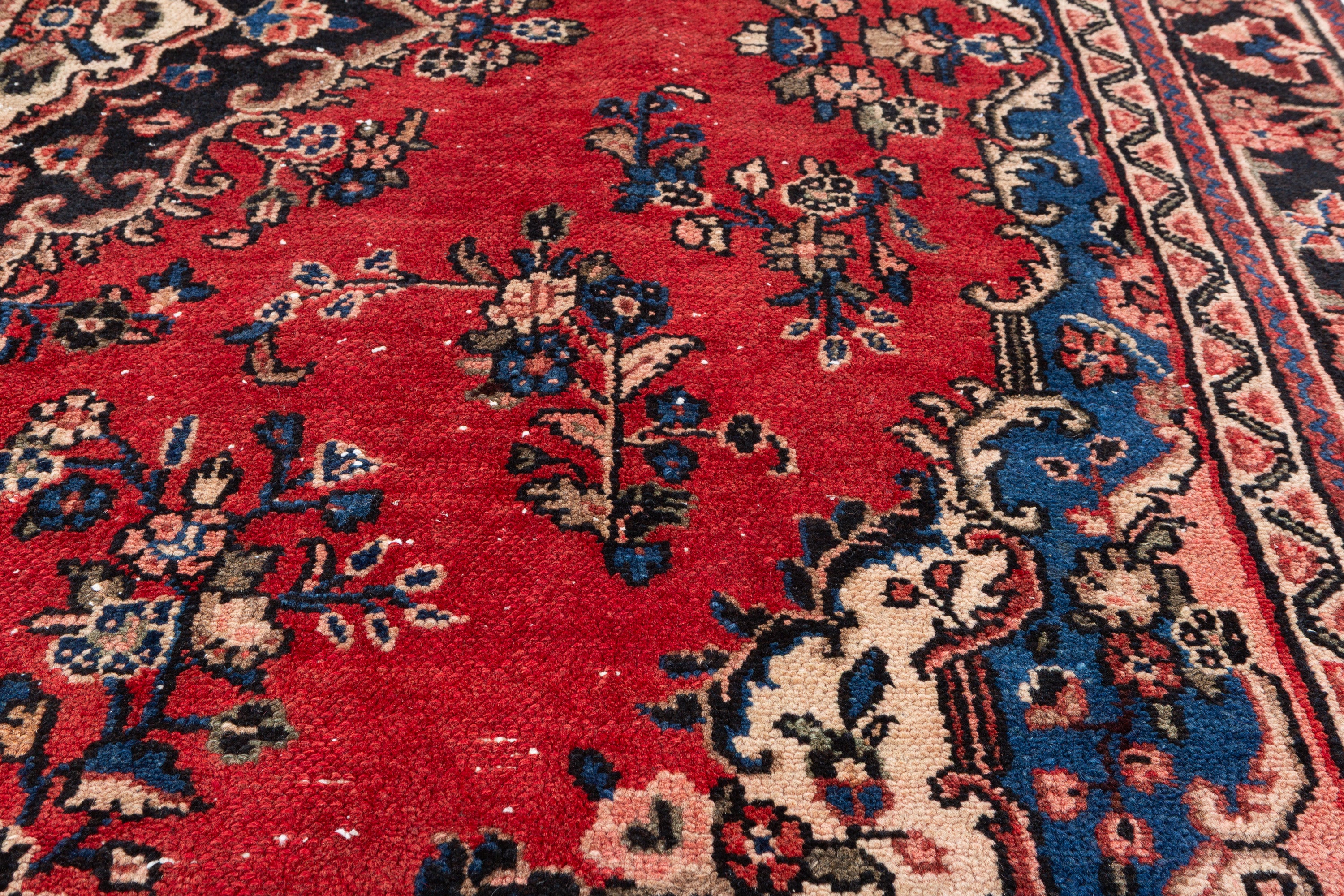 Vintage Red Floral Rug – 9' 4" x 6' 9" (285 x 206 cm)