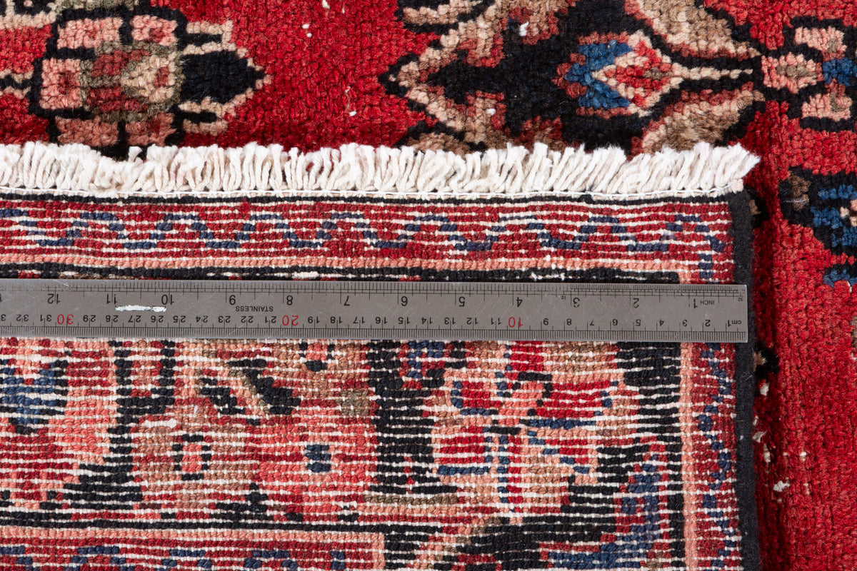 Vintage Red Floral Rug – 9' 4" x 6' 9" (285 x 206 cm)