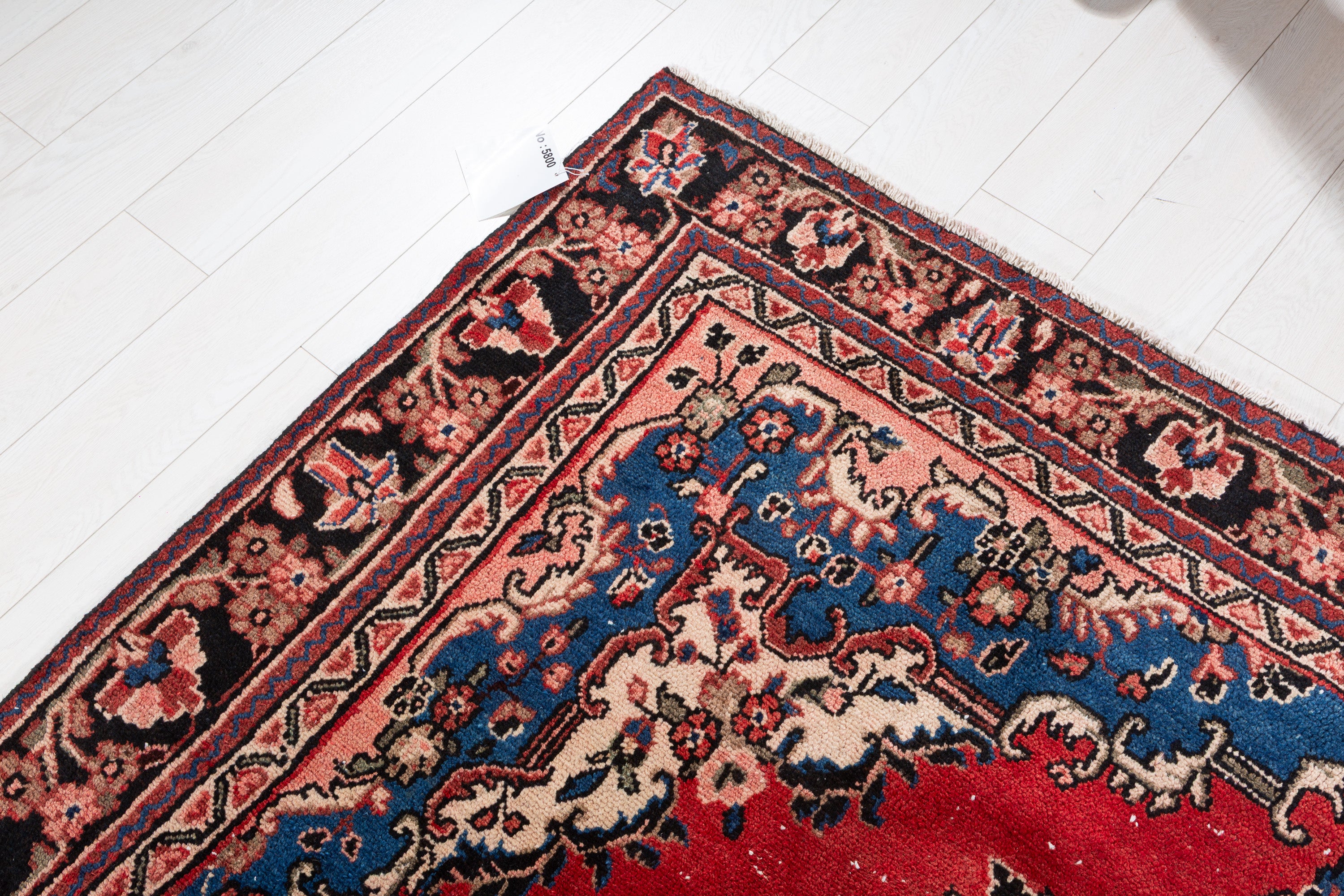 Vintage Red Floral Rug – 9' 4" x 6' 9" (285 x 206 cm)