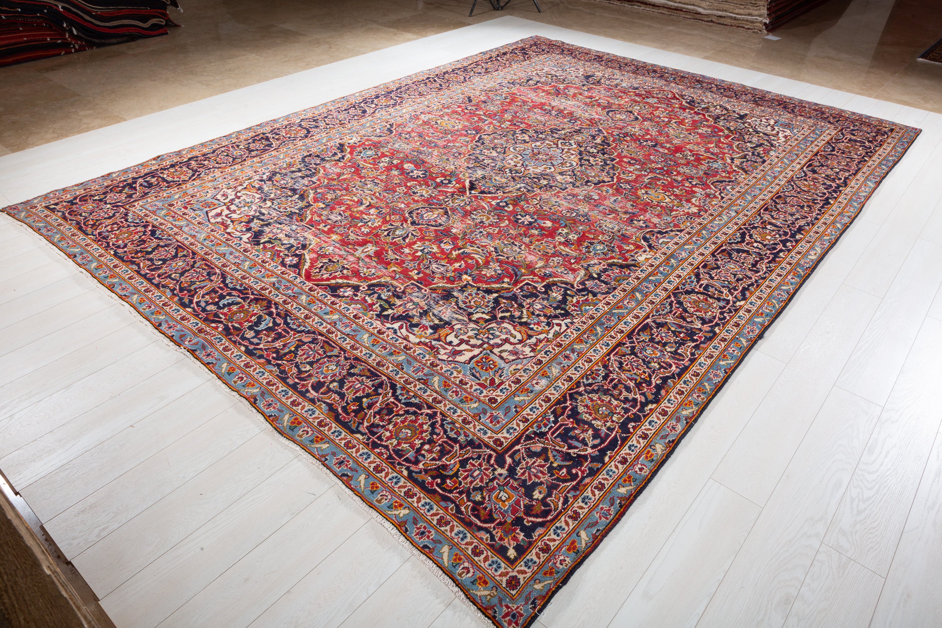 Vintage Red Floral Rug – 12' 8" x 9' 1" (387 x 278 cm)