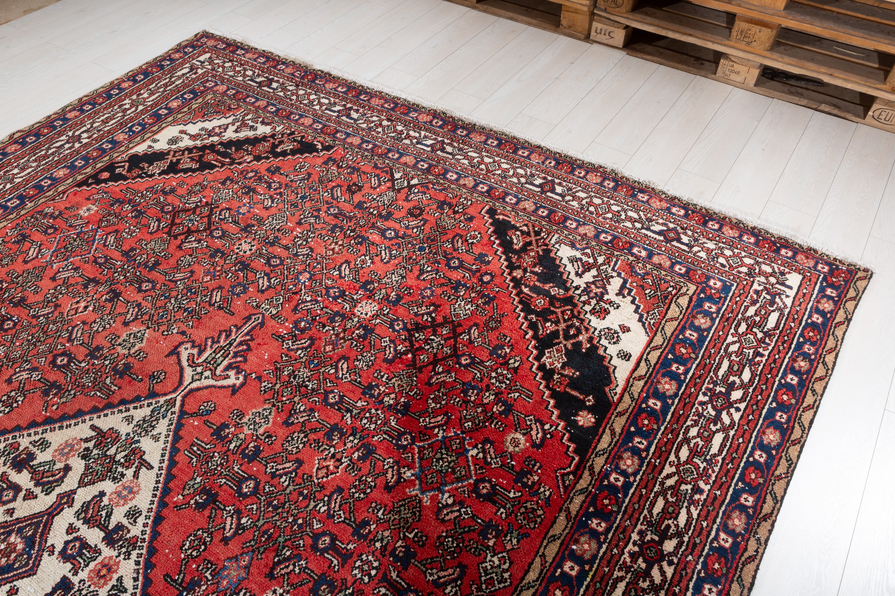 Vintage Red Geometric Rug – 11' 6" x 8' 4" (350 x 253 cm)