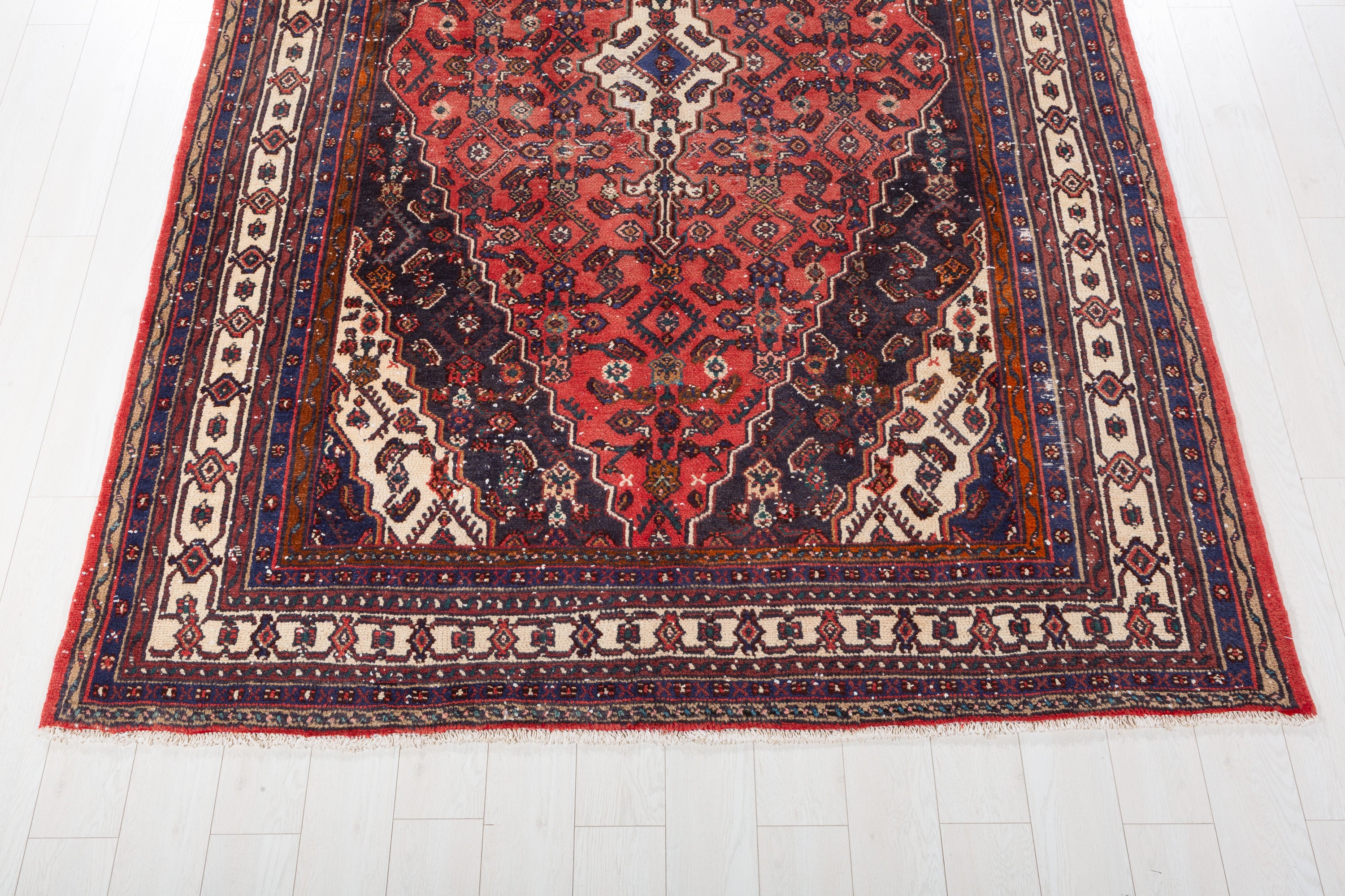 Vintage Red Geometric Rug – 9' 9" x 6' 10" (296 x 209 cm)