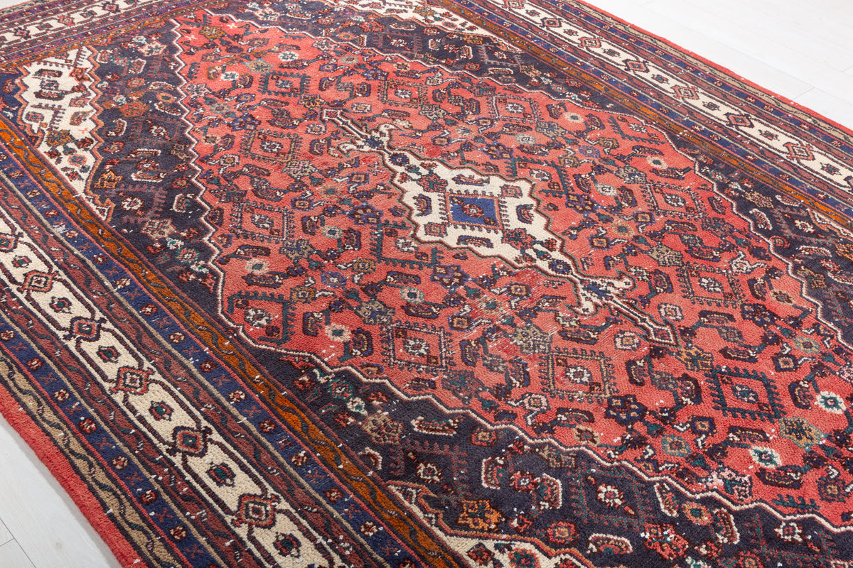 Vintage Red Geometric Rug – 9' 9" x 6' 10" (296 x 209 cm)