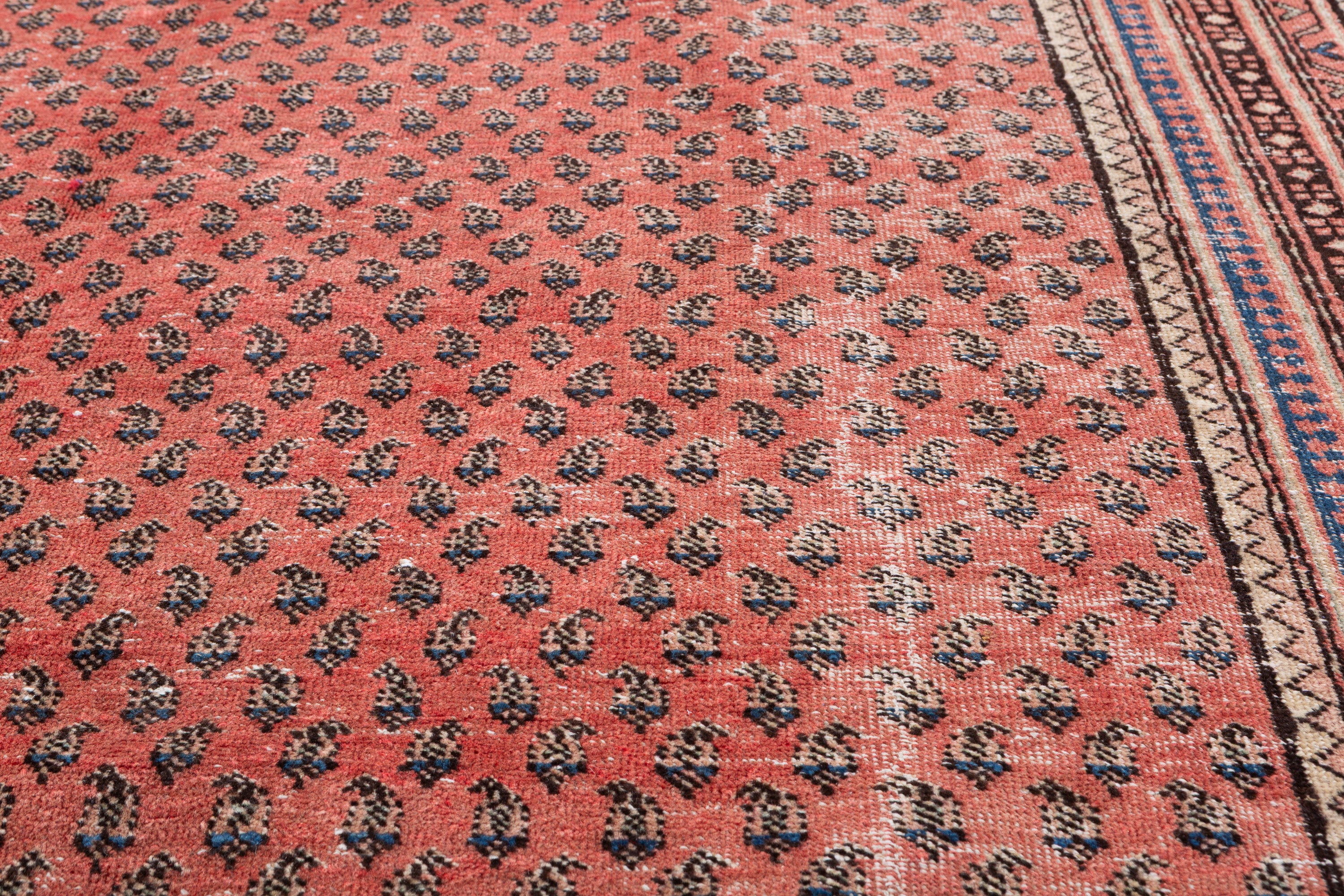 Vintage Red Allover Rug – 10' 0" x 6' 8" (305 x 203 cm)