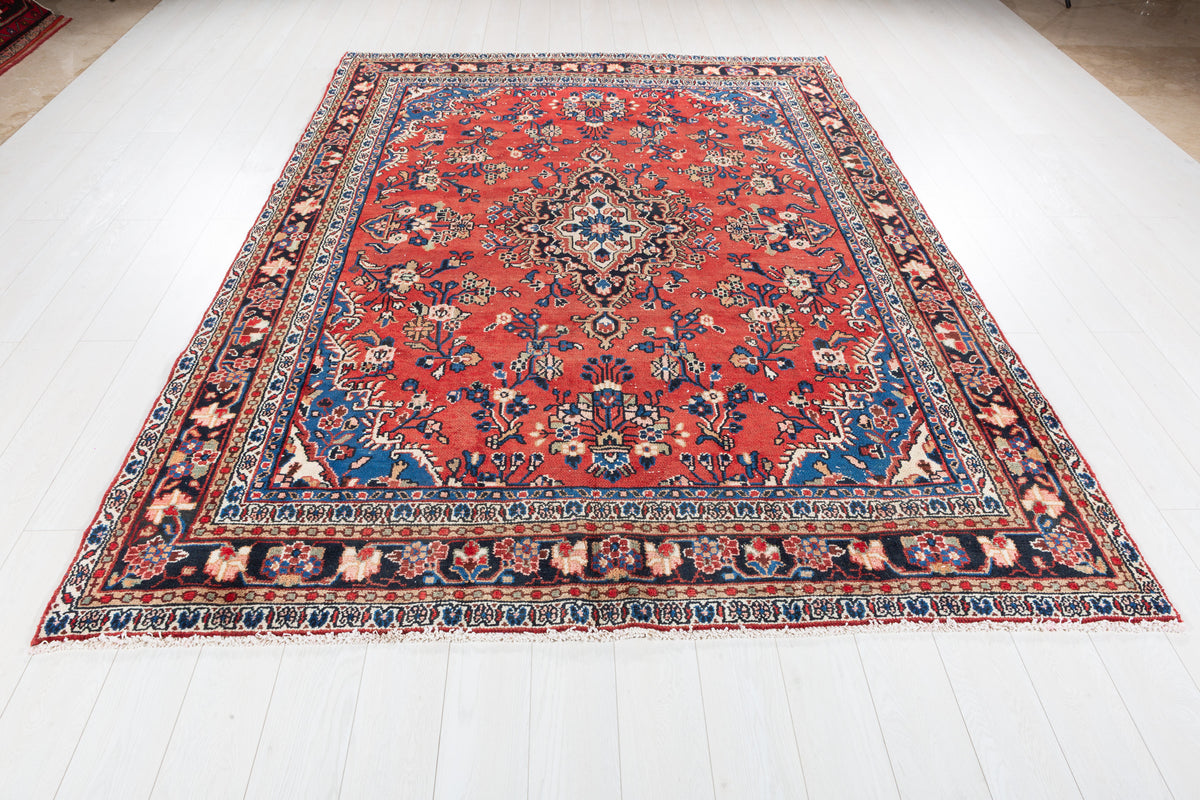 Vintage Red Floral Rug – 9' 4" x 6' 9" (285 x 207 cm)