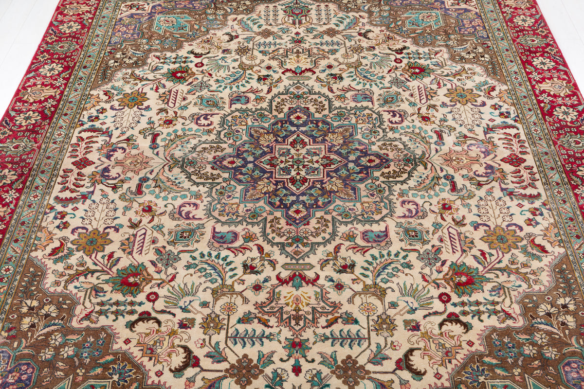 Vintage Beige Floral Rug – 12' 1" x 9' 1" (369 x 278 cm)