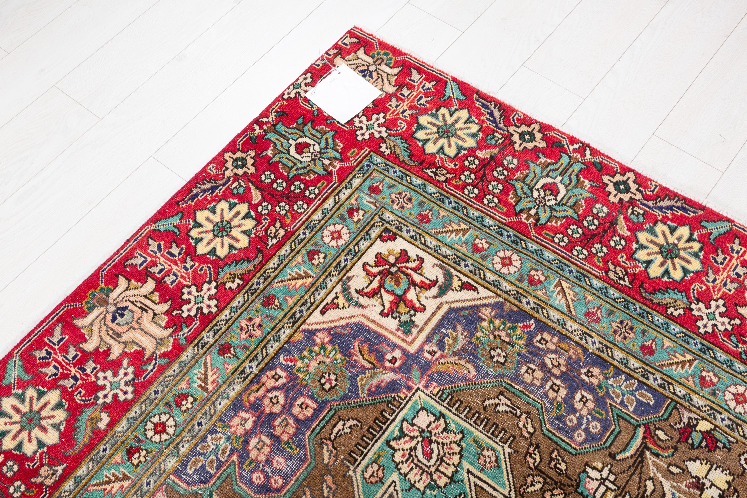 Vintage Beige Floral Rug – 12' 1" x 9' 1" (369 x 278 cm)