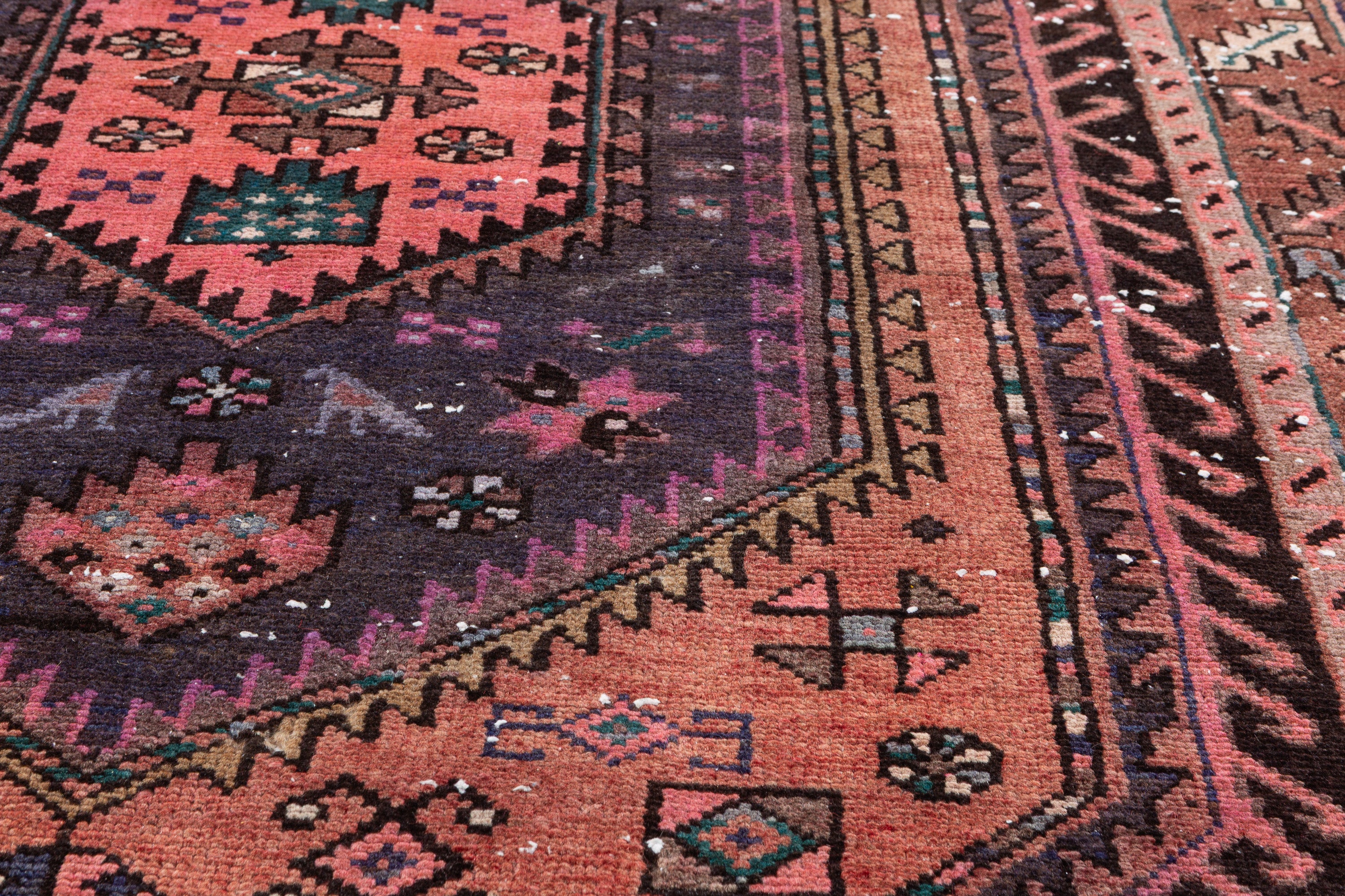 Vintage Faded rust red and purple Geometric Rug – 7' 6" x 4' 5" (228 x 134 cm)