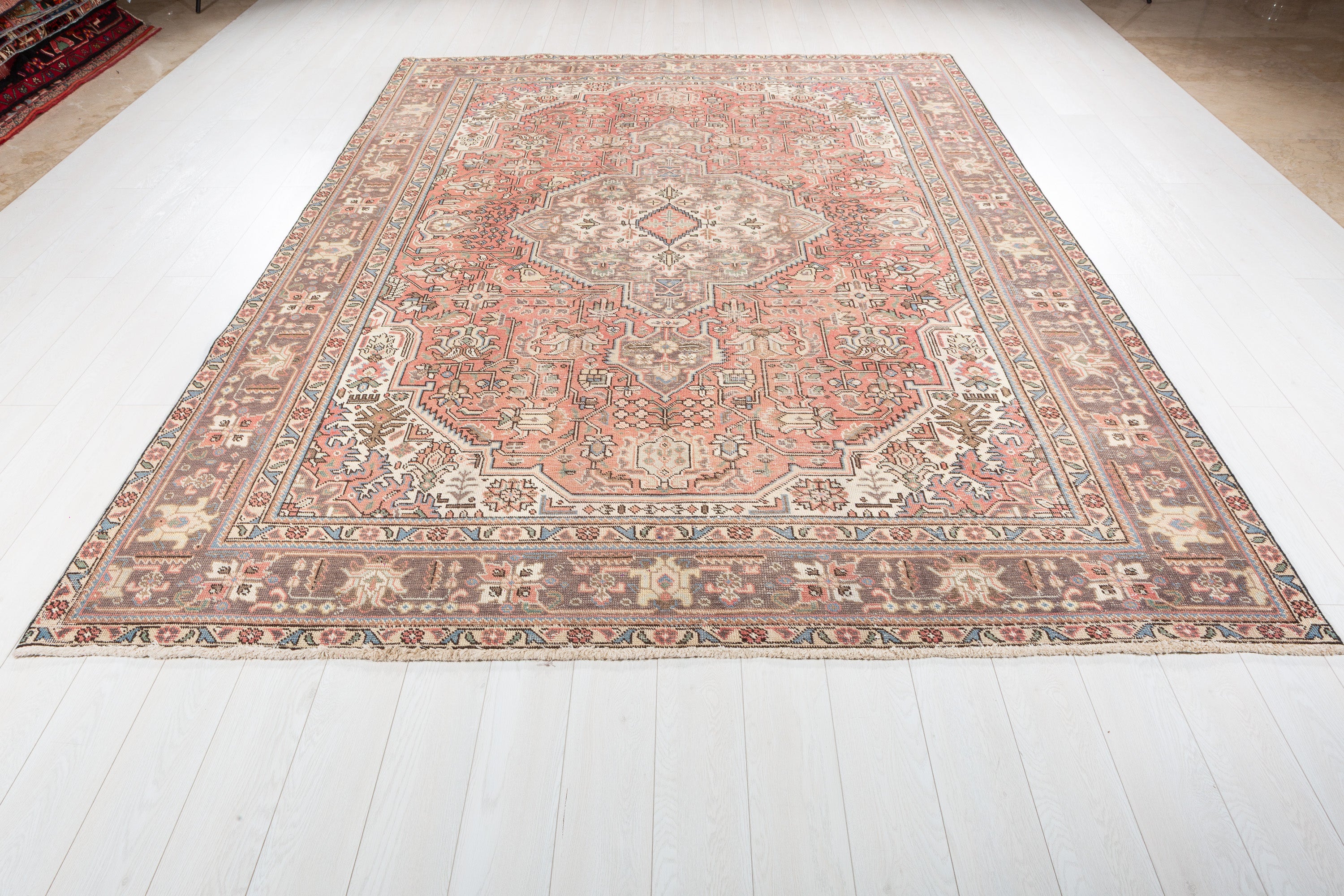 Vintage Faded red Floral Rug – 10' 7" x 7' 9" (323 x 236 cm)