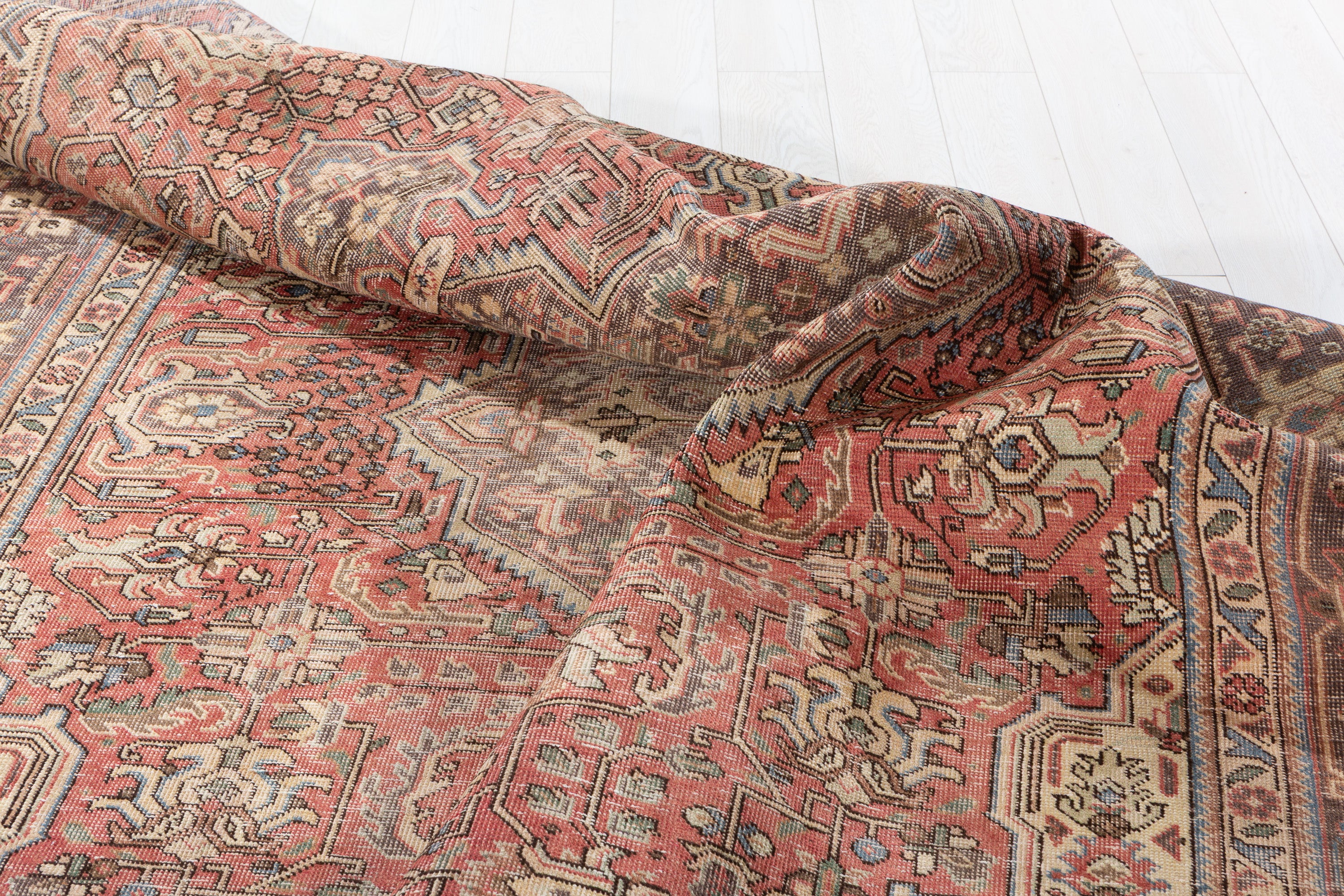 Vintage Faded red Floral Rug – 10' 7" x 7' 9" (323 x 236 cm)
