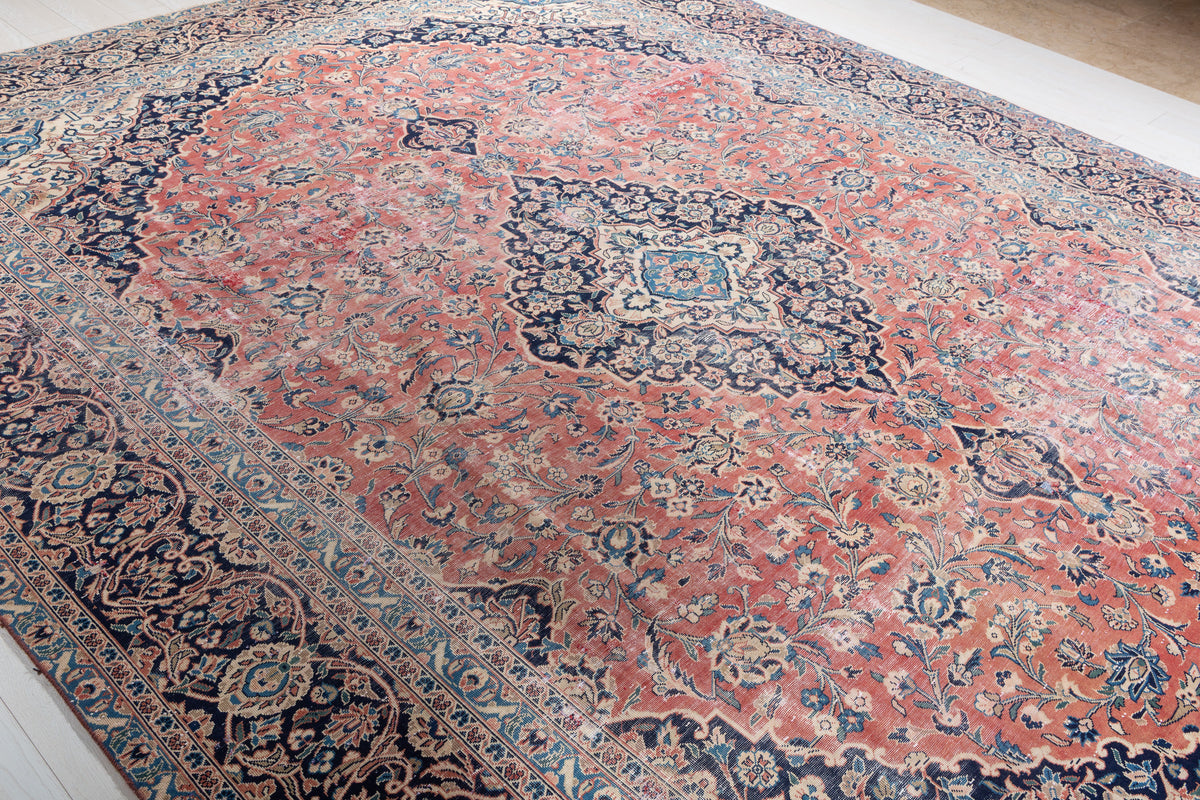 Vintage Faded red and beige Traditional Rug – 13' 0" x 10' 0" (395 x 304 cm)