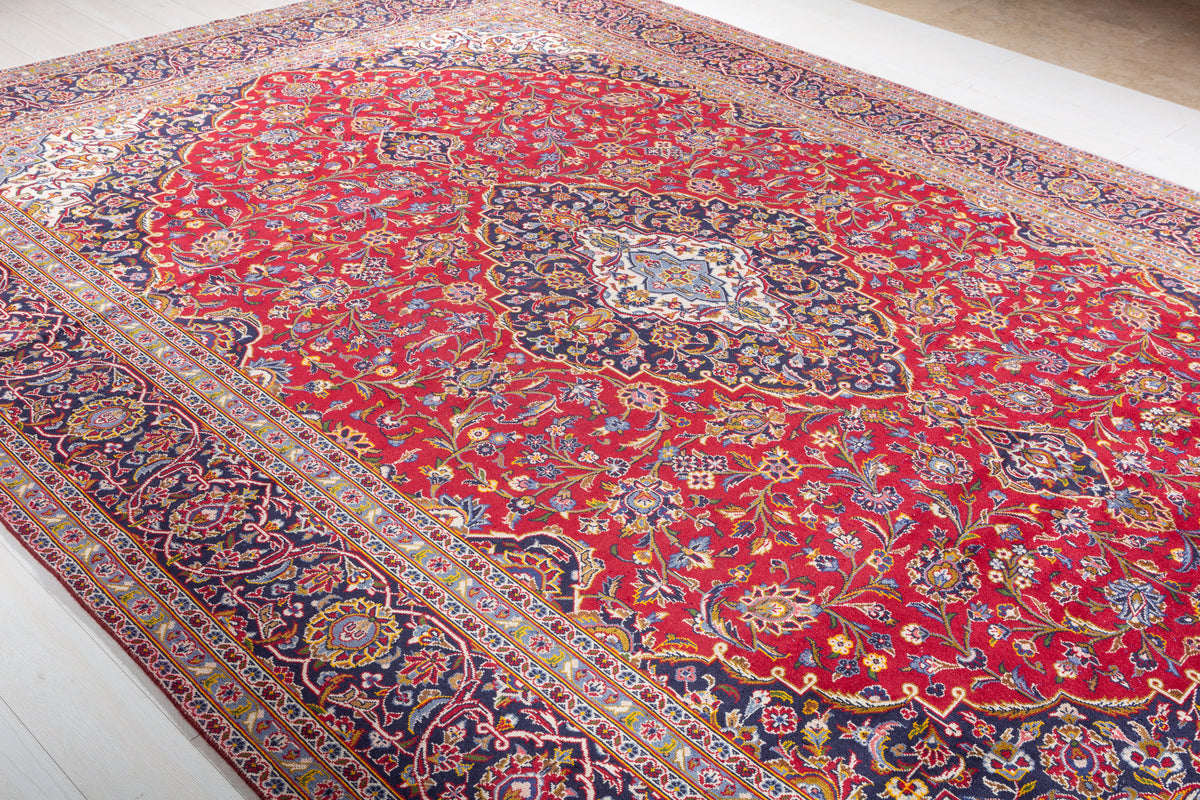 Vintage Red and navy Traditional Rug – 13' 4" x 9' 5" (406 x 286 cm)