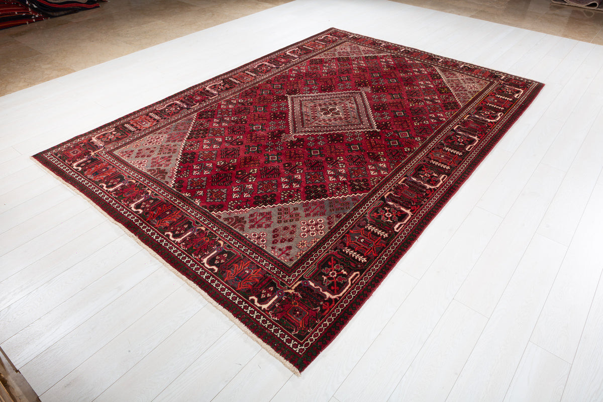 Vintage Red and navy Geometric Rug – 9' 7" x 6' 7" (293 x 201 cm)