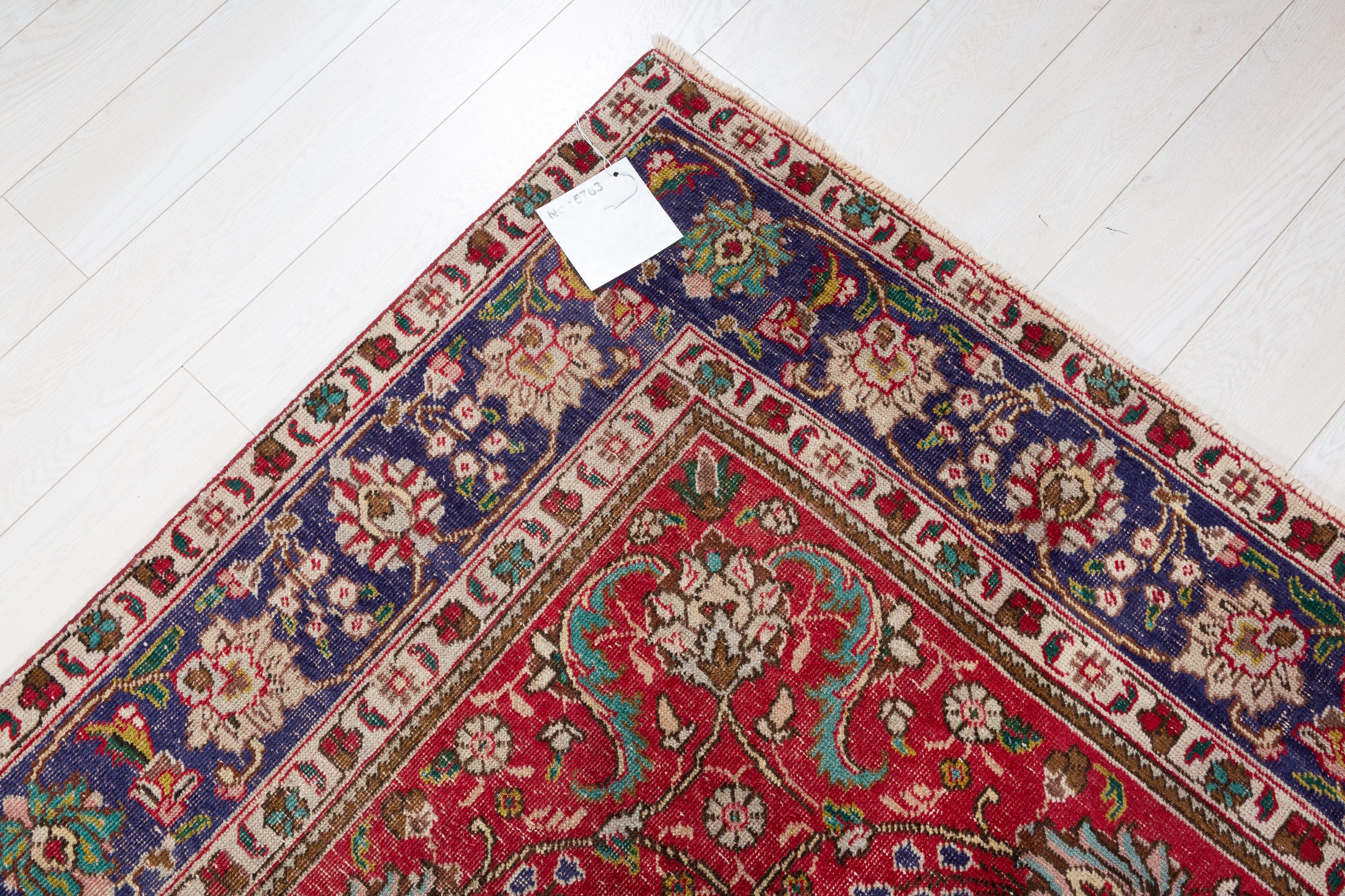 Vintage Red and beige Traditional Rug – 9' 9" x 6' 9" (297 x 206 cm)