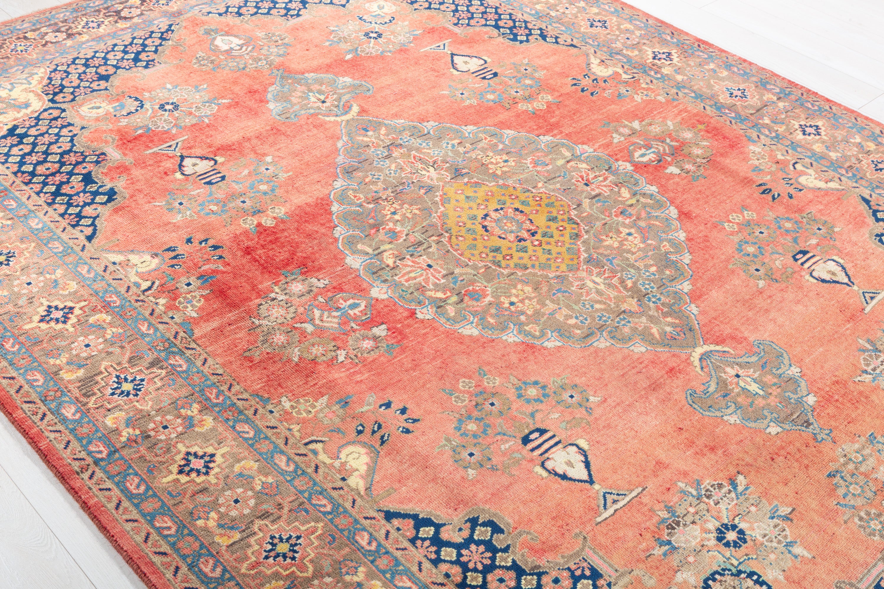 Collectible Vintage Faded red and beige Floral Rug – 9' 10" x 6' 10" (300 x 209 cm)