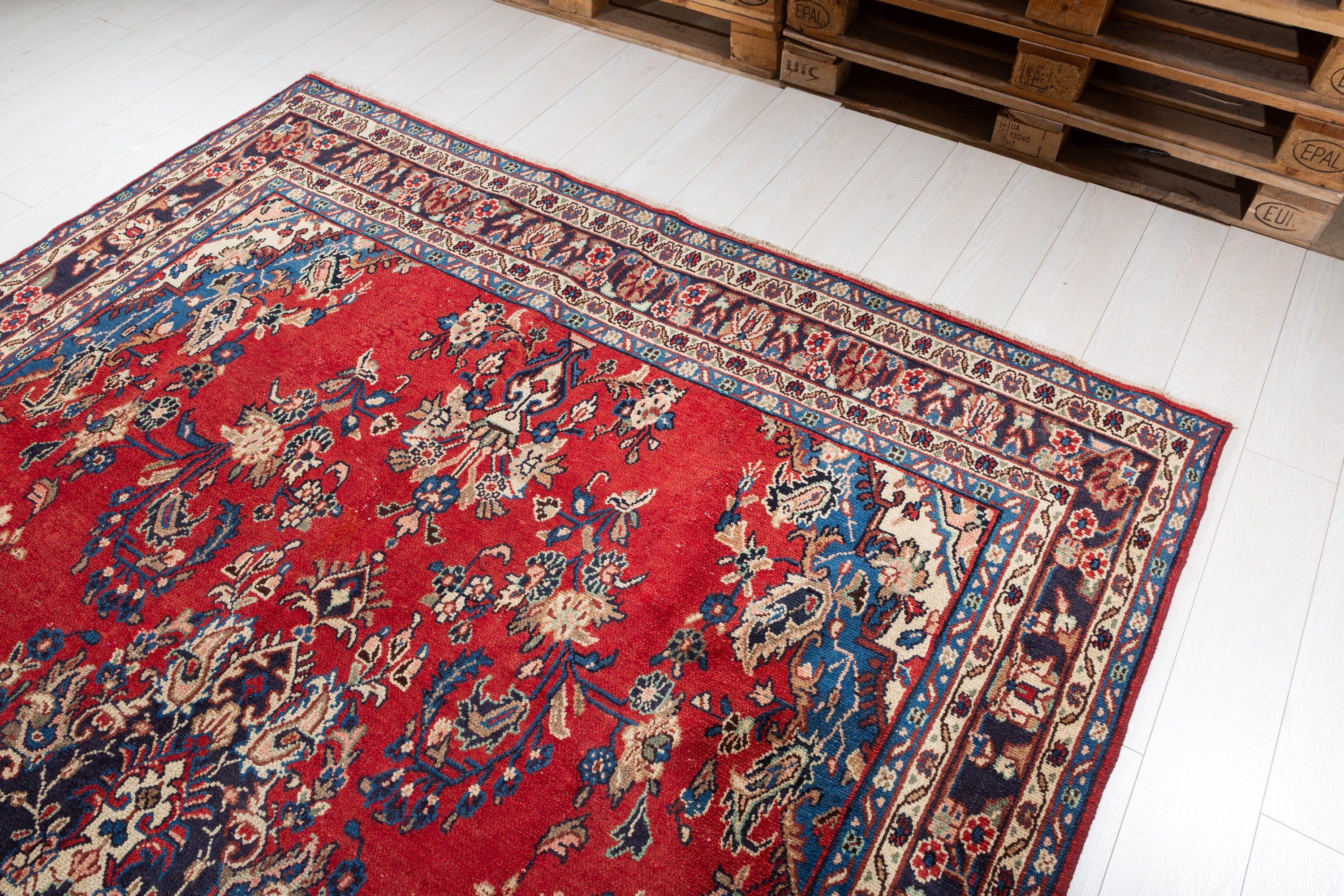 Vintage Red and beige Floral Rug – 10' 4" x 7' 1" (314 x 216 cm)