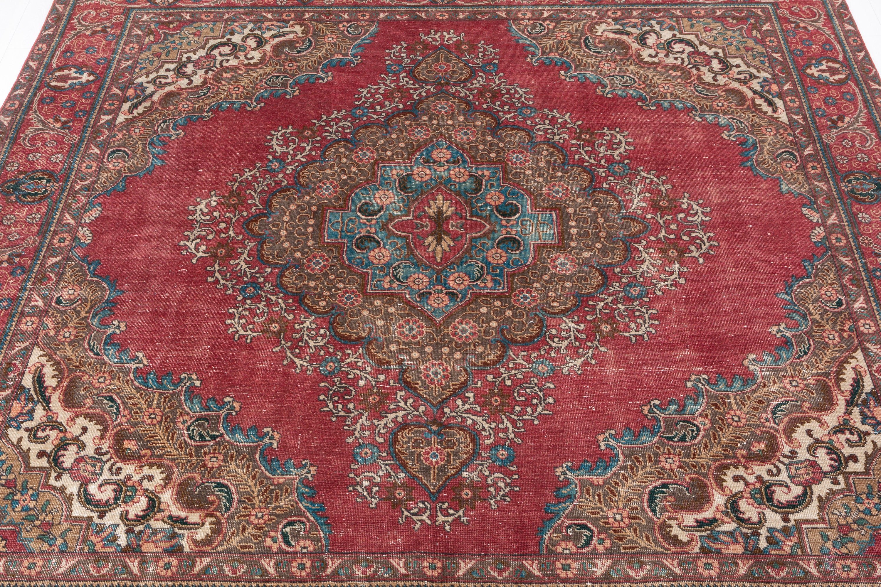 Collectible Vintage Magenta and navy Floral square Rug – 9' 3" x 9' 5" (283 x 288 cm)