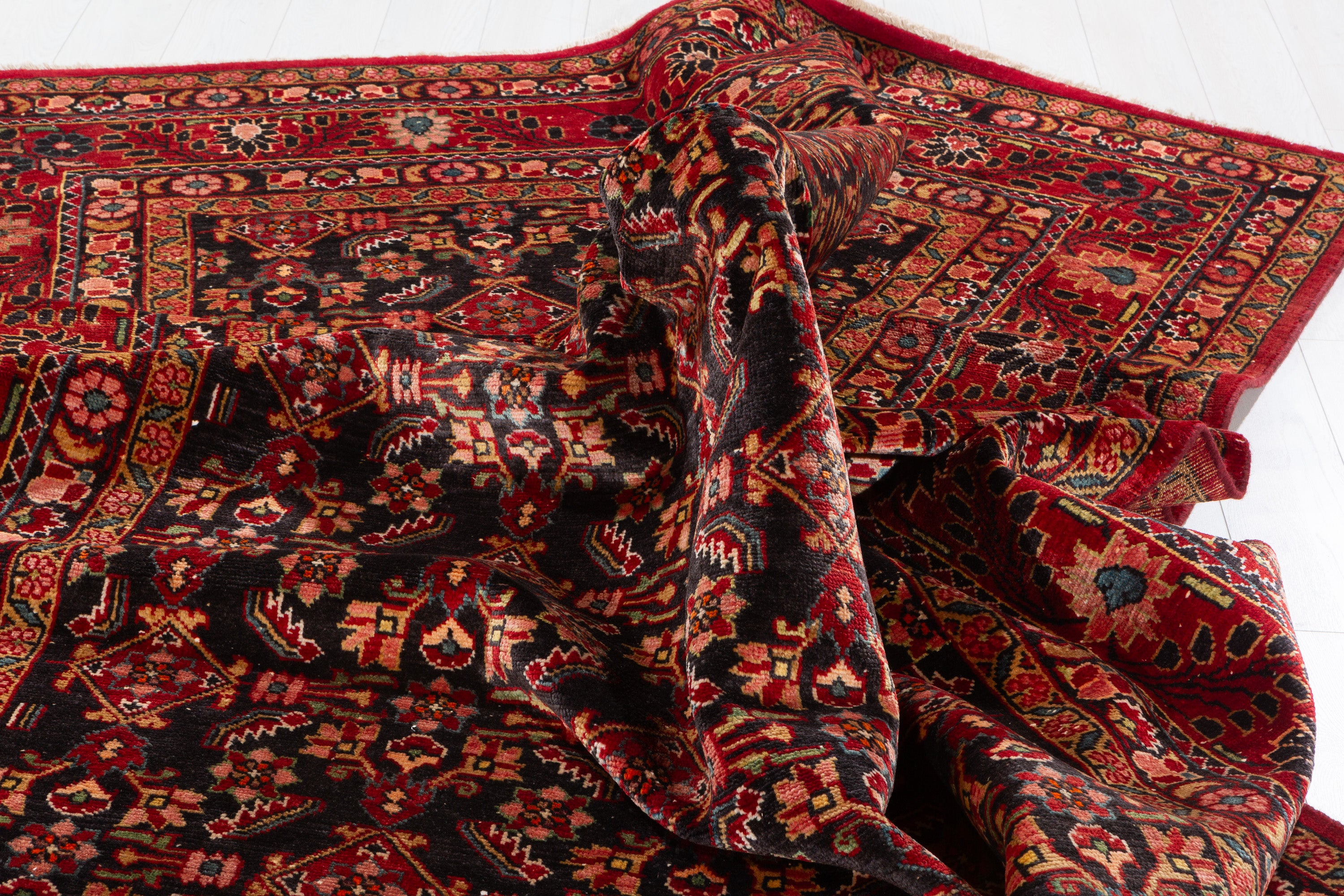Collectible Vintage Dark navy and red Traditional Rug – 10' 1" x 7' 4" (307 x 224 cm)