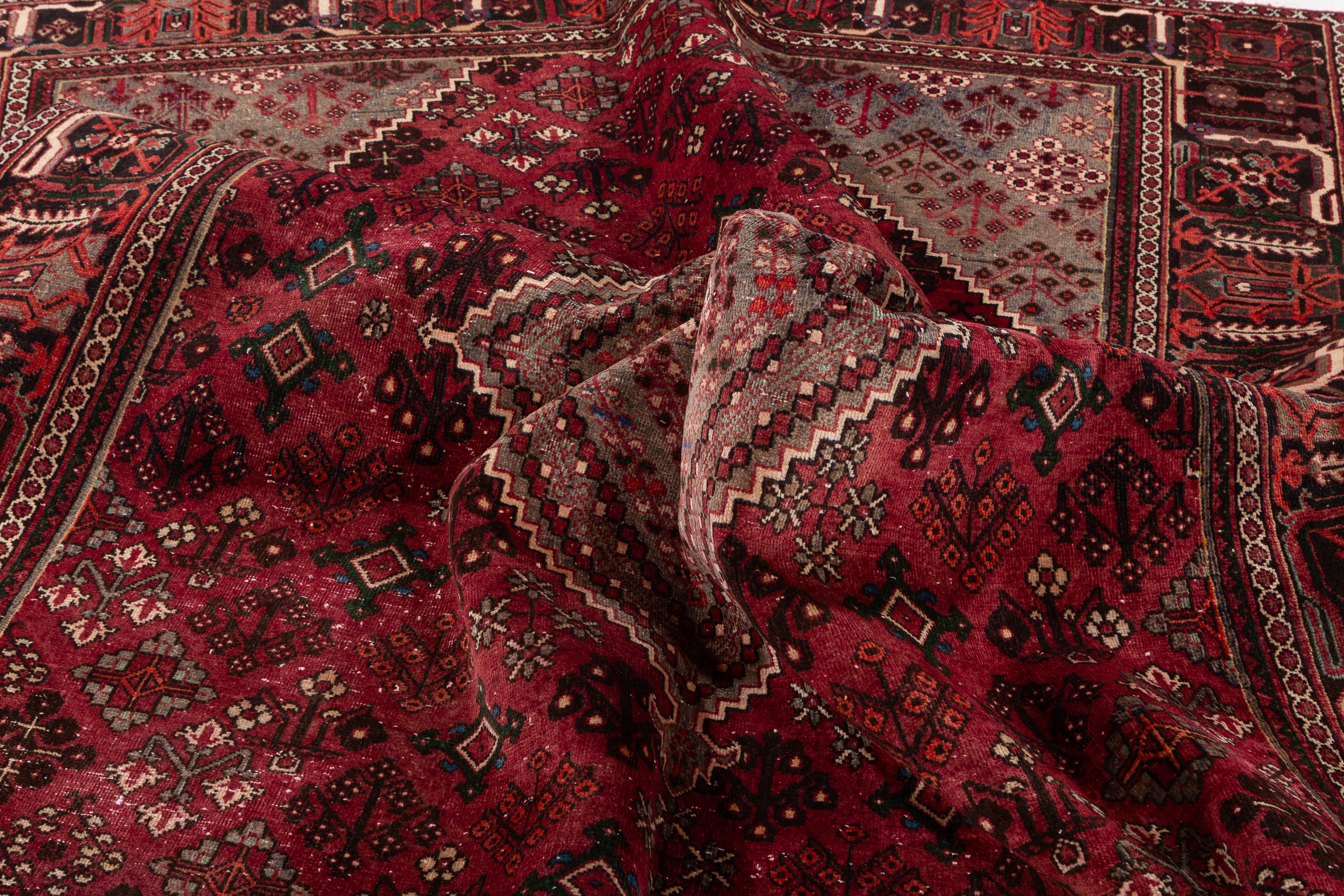 Vintage Red and beige Traditional Rug – 9' 8" x 6' 5" (294 x 196 cm)