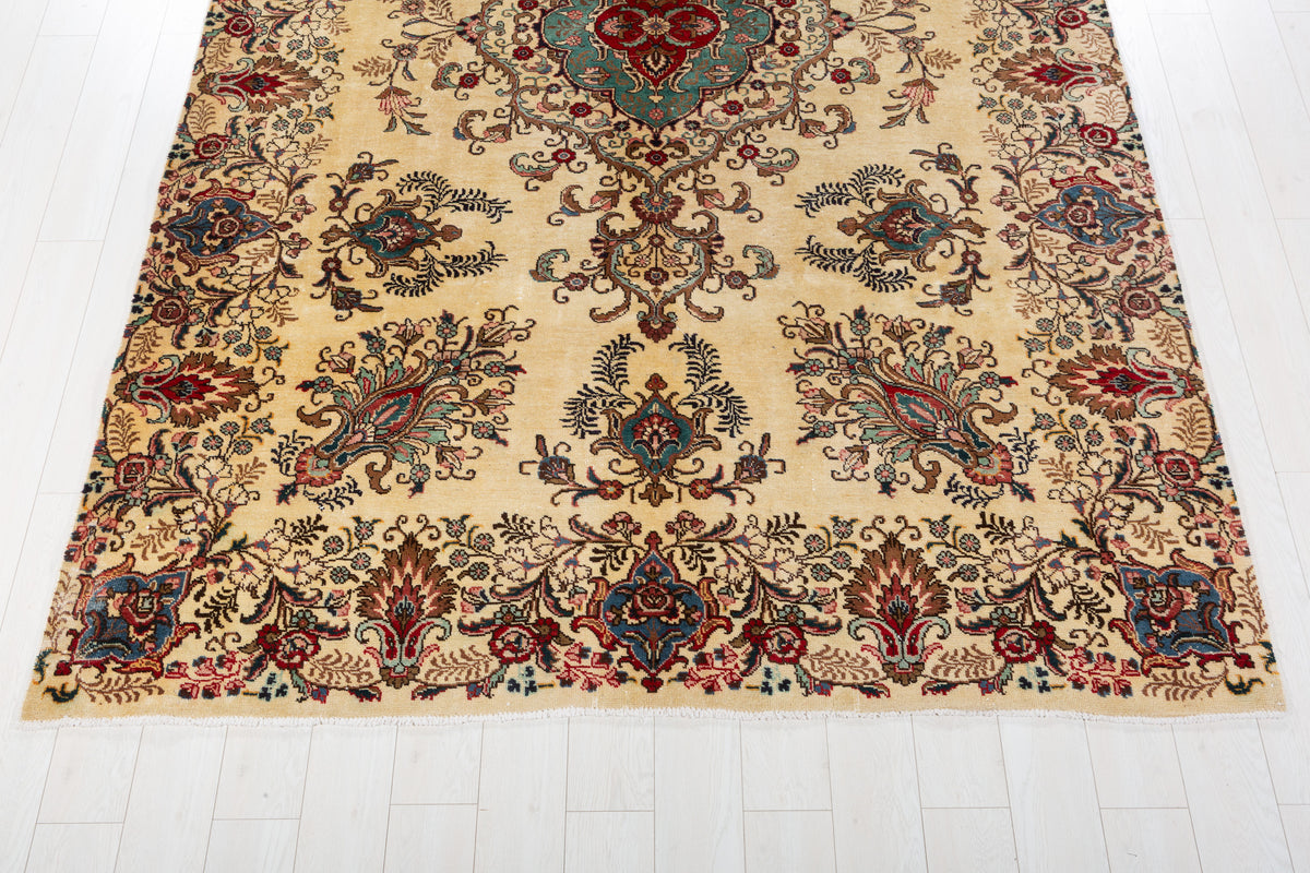 Collectible Vintage Warm beige and red Floral Rug – 10' 3" x 7' 0" (312 x 214 cm)