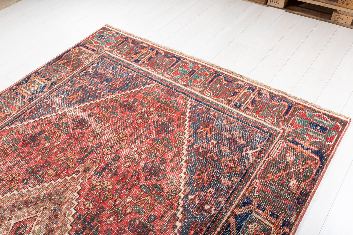 Vintage Faded red and blue Traditional Rug – 9' 5" x 6' 4" (288 x 194 cm)