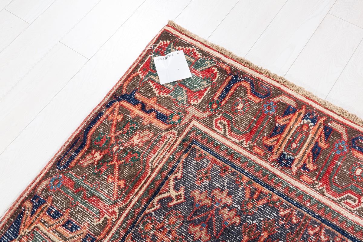 Vintage Faded red and blue Traditional Rug – 9' 5" x 6' 4" (288 x 194 cm)