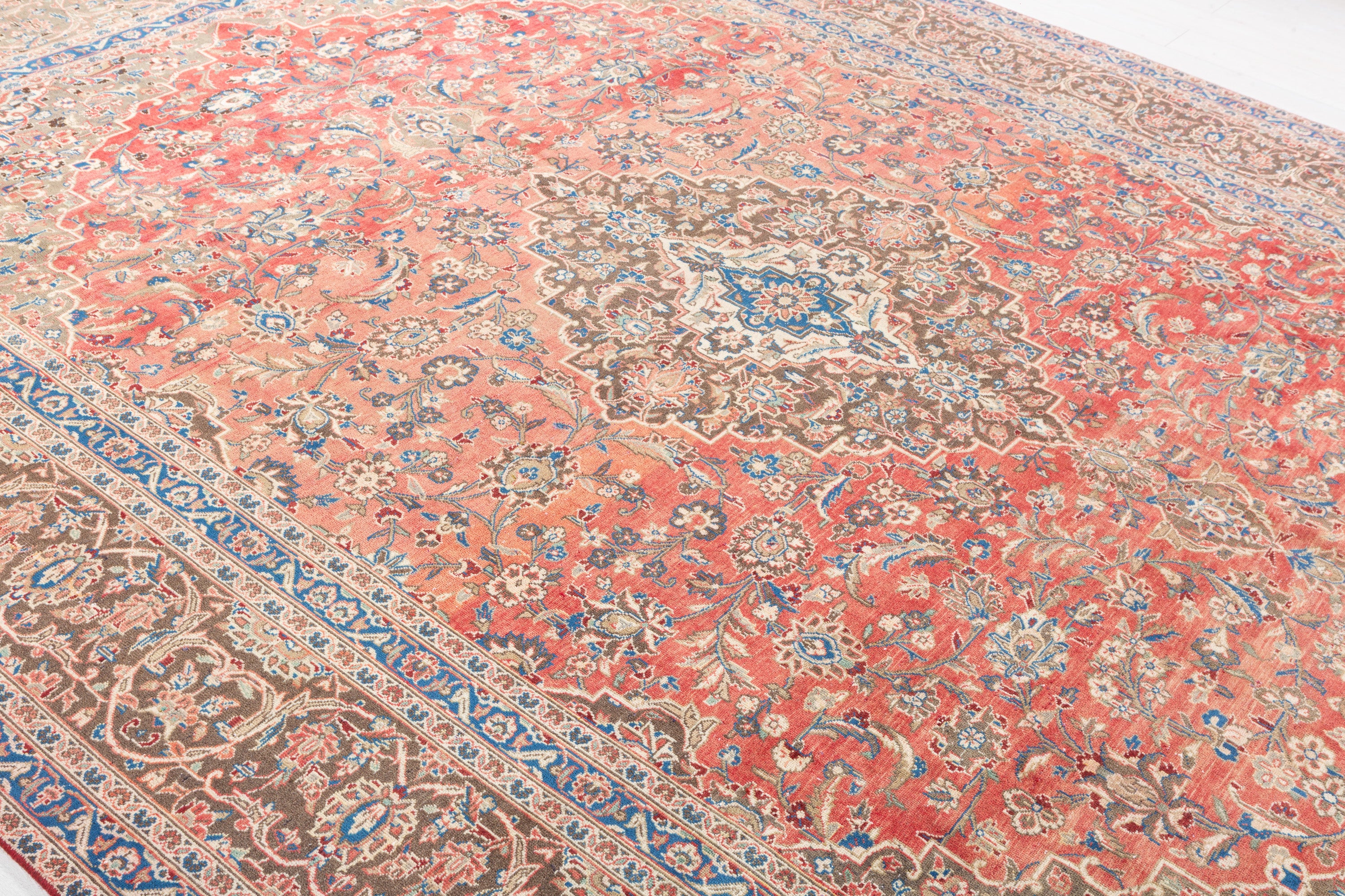 Vintage Faded red and navy Traditional Rug – 12' 8" x 9' 4" (385 x 284 cm)