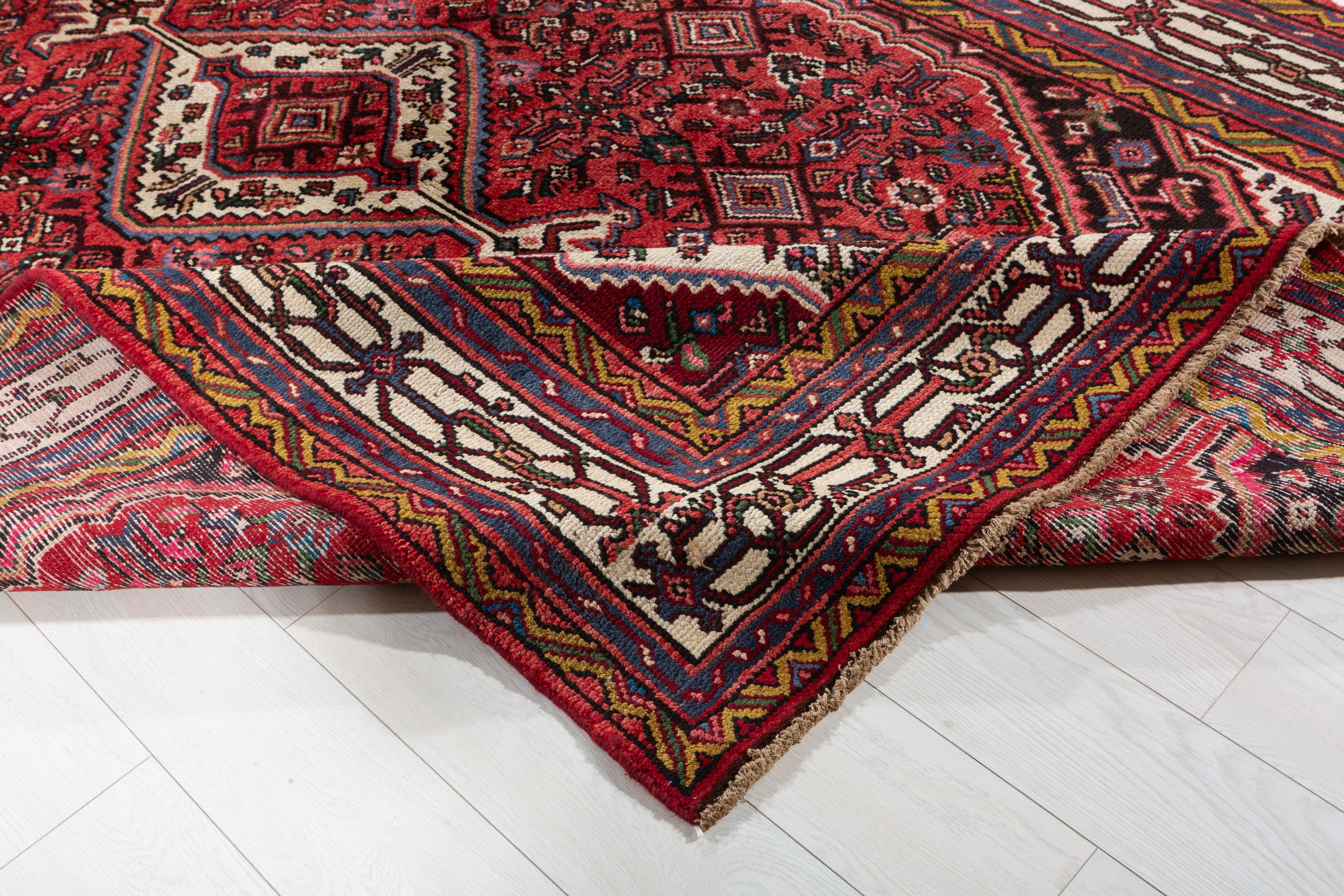 Vintage Red and beige Traditional Rug – 10' 4" x 6' 9" (315 x 205 cm)