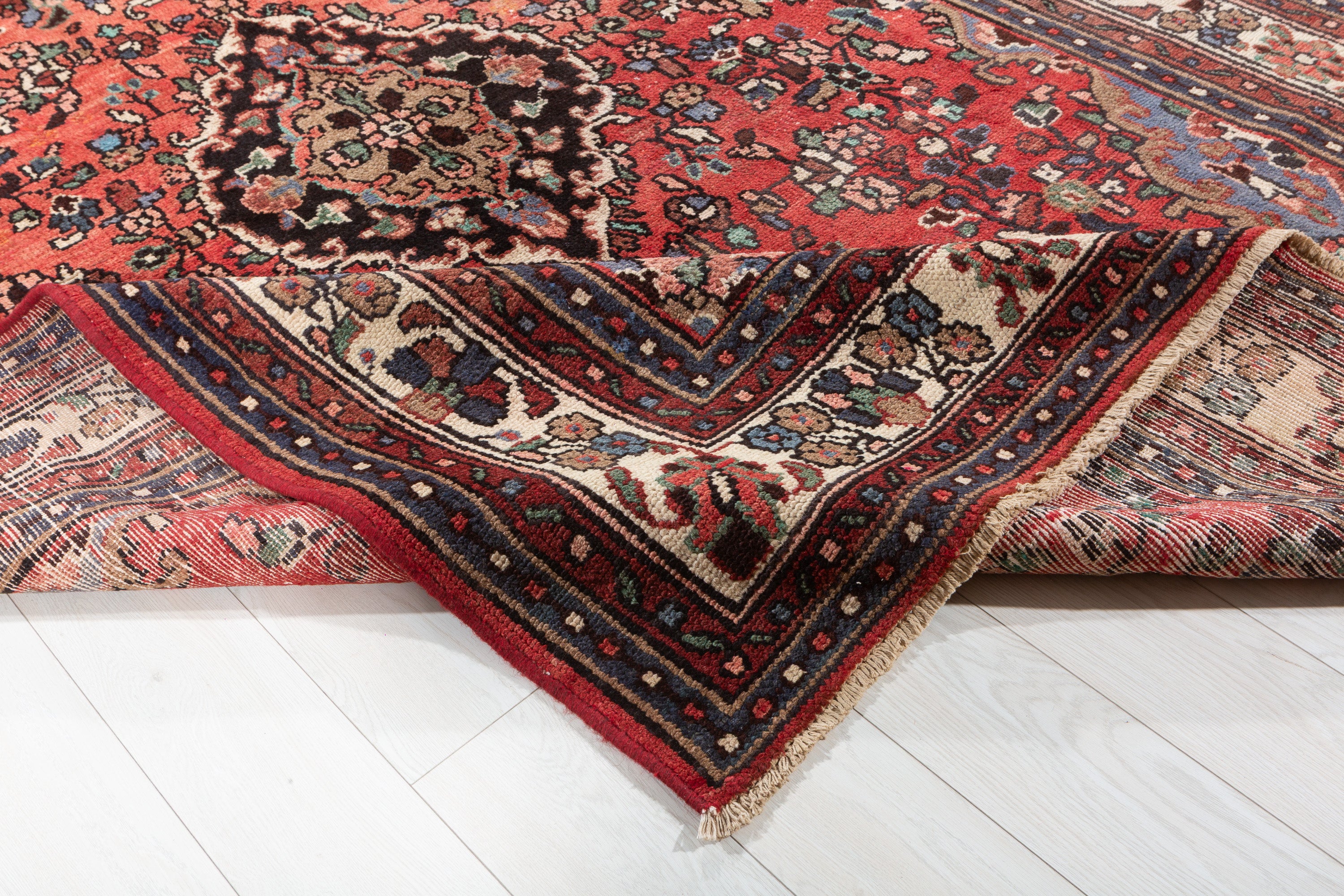 Vintage Red and beige Floral Rug – 10' 0" x 6' 8" (306 x 203 cm)