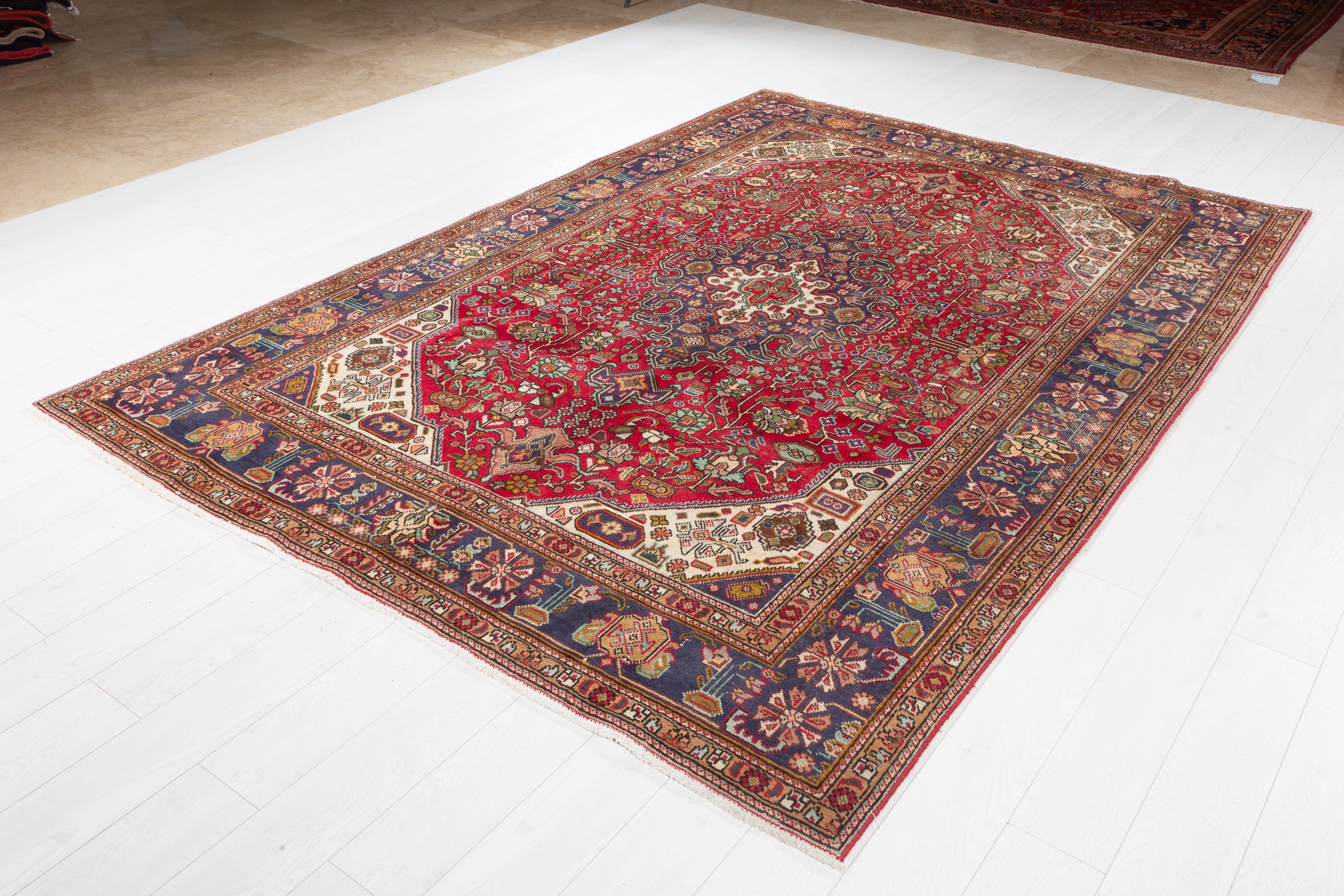 Vintage Red and navy Geometric Rug – 9' 5" x 6' 7" (286 x 201 cm)