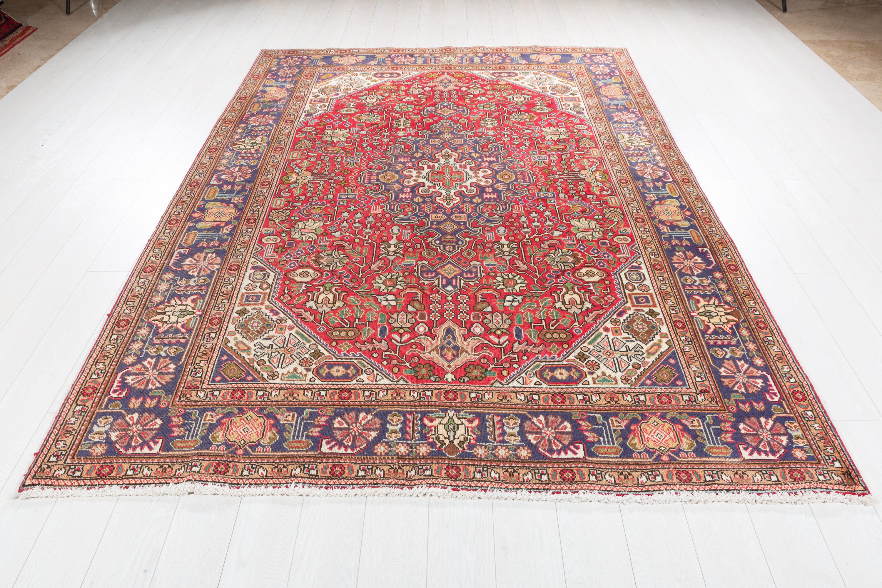 Vintage Red and navy Geometric Rug – 9' 5" x 6' 7" (286 x 201 cm)