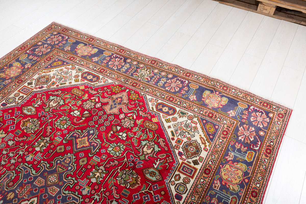 Vintage Red and navy Geometric Rug – 9' 5" x 6' 7" (286 x 201 cm)